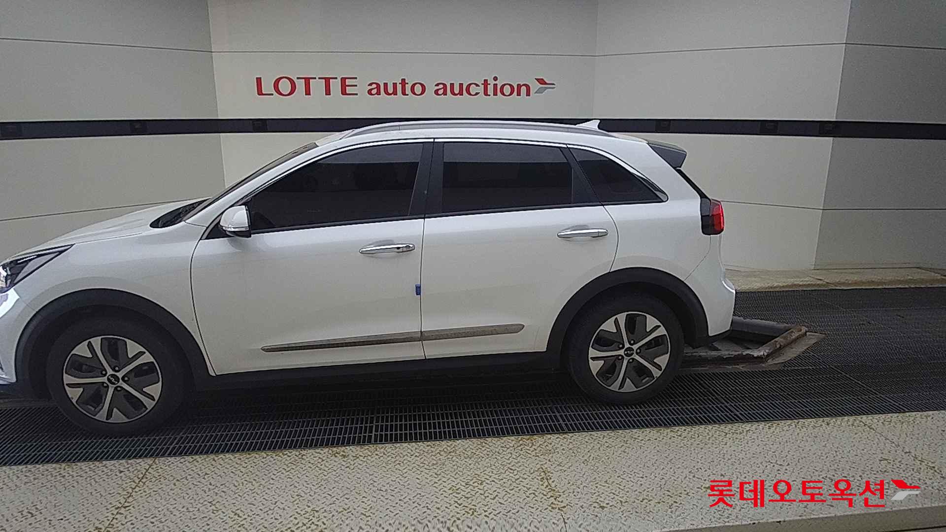 Kia Niro EV id 2668442 из Кореи 7
