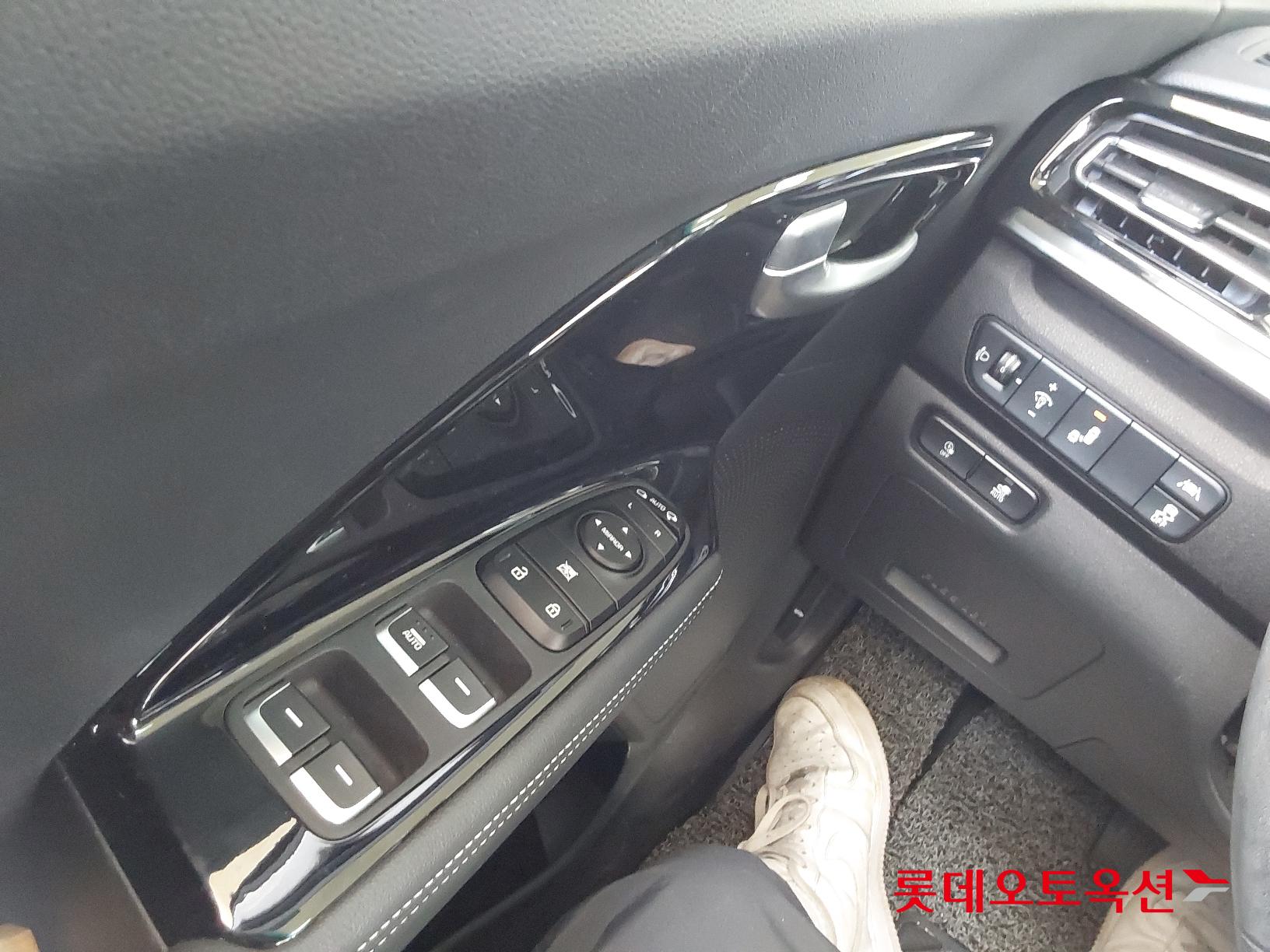 Kia Niro EV id 2668442 из Кореи 28