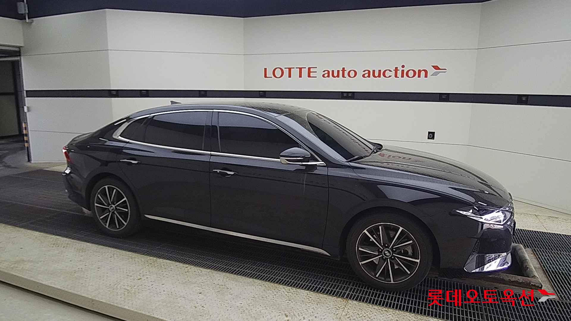 هيونداي - أزيرا (2021)
