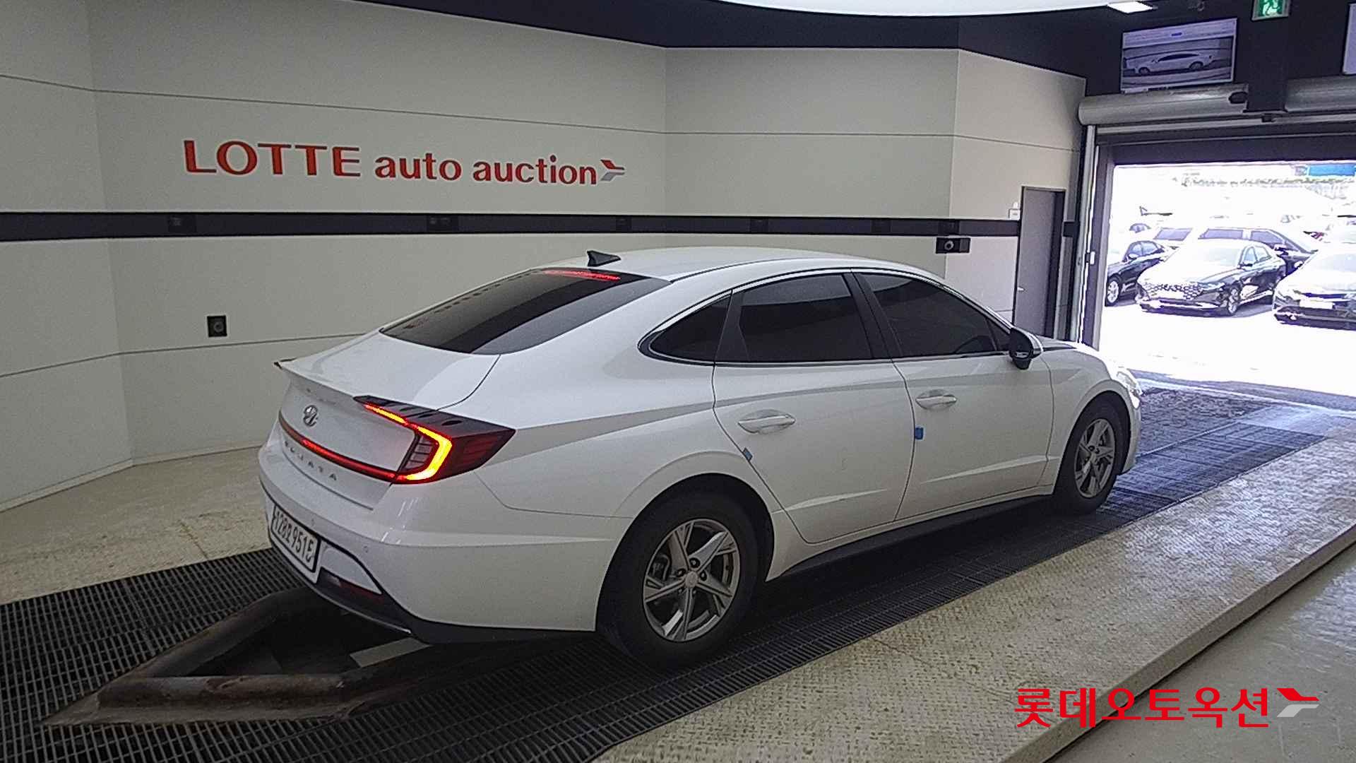 Hyundai Sonata id 2684437 из Кореи 19