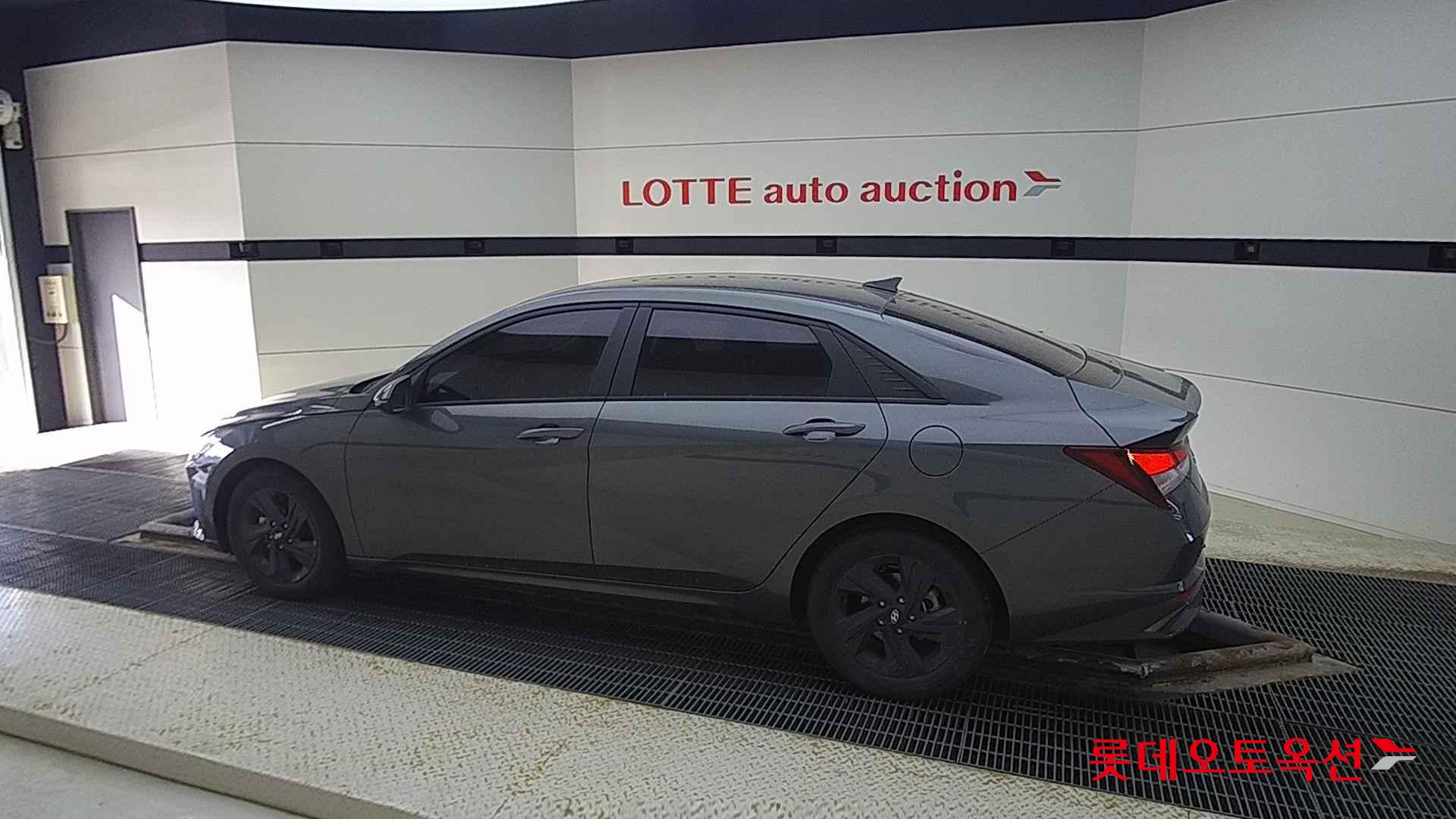 Hyundai Avante id 2708600 из Кореи 11