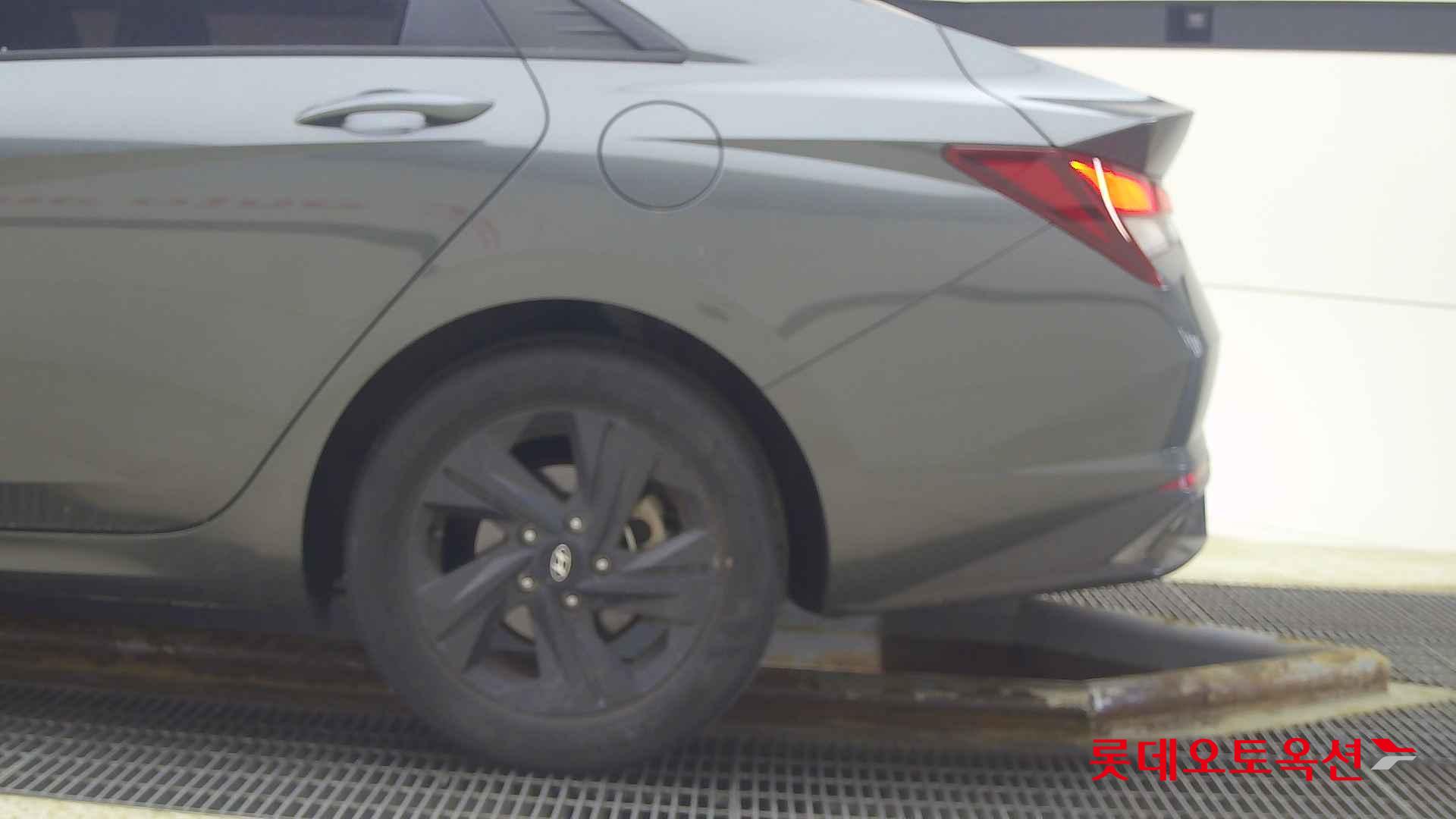 Hyundai Avante id 2708600 из Кореи 22