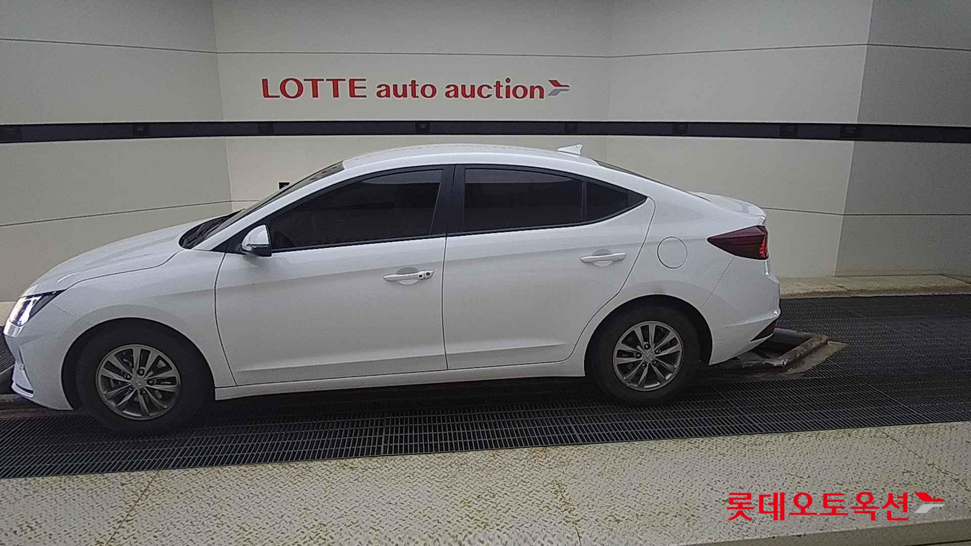 Hyundai Avante id 2698342 из Кореи 7