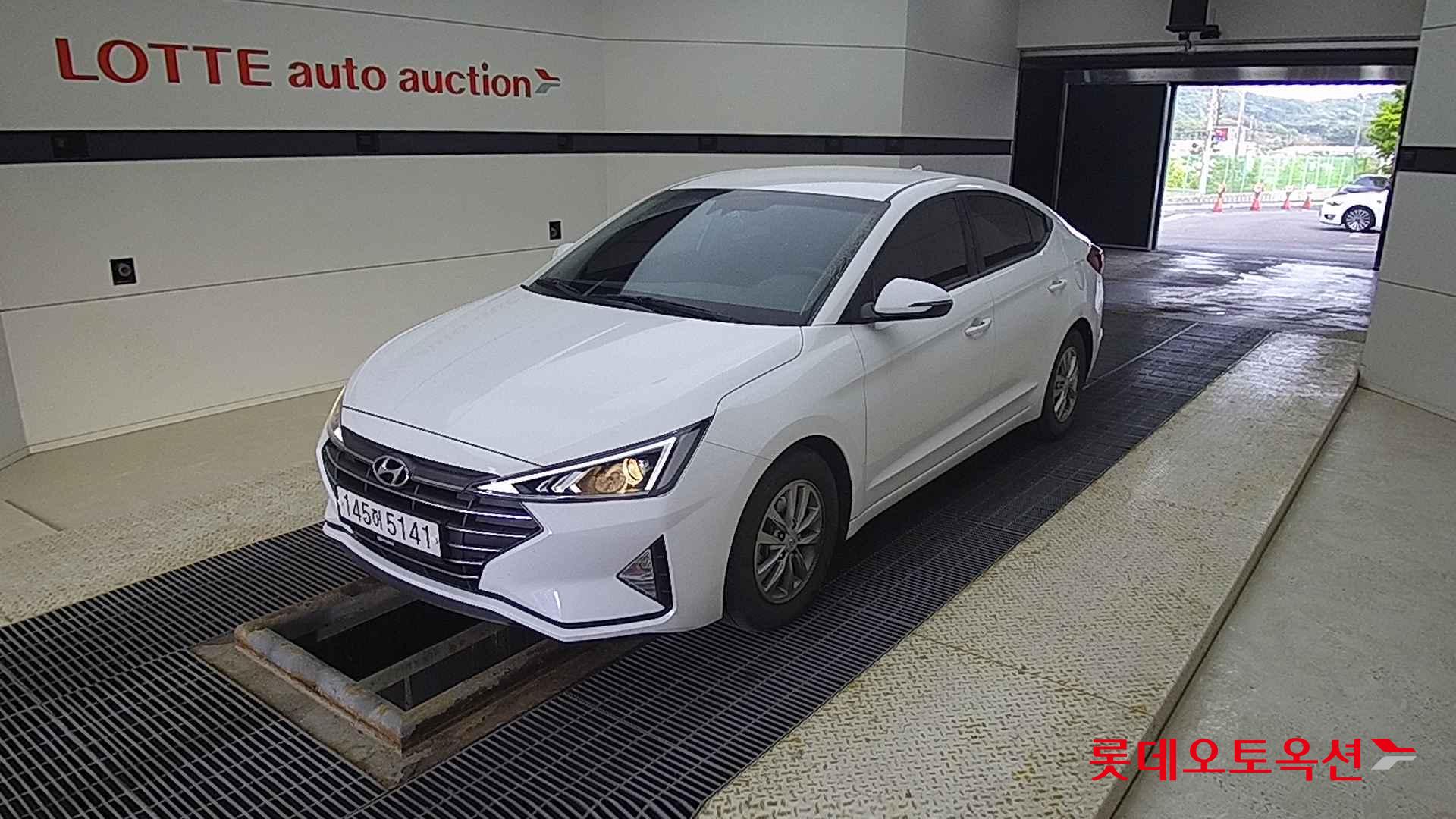 Hyundai Avante id 2698342 из Кореи 14
