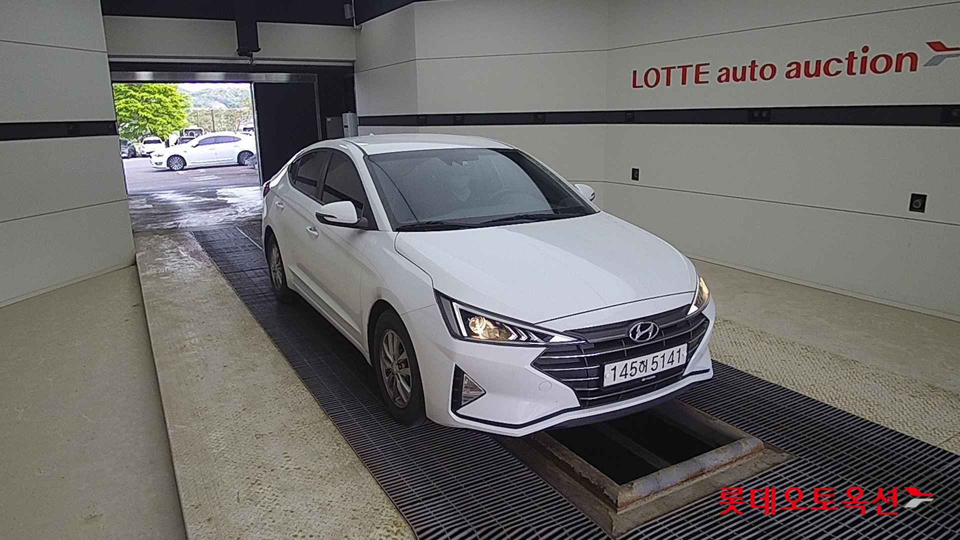 Hyundai Avante id 2698342 из Кореи 15