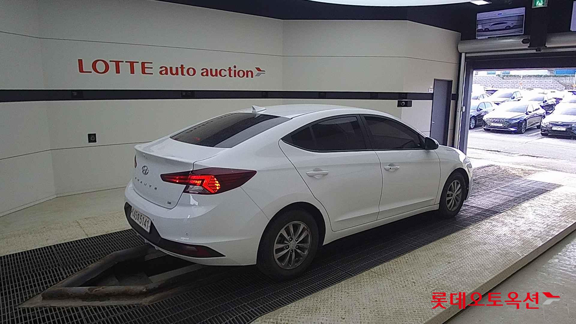 Hyundai Avante id 2698342 из Кореи 19