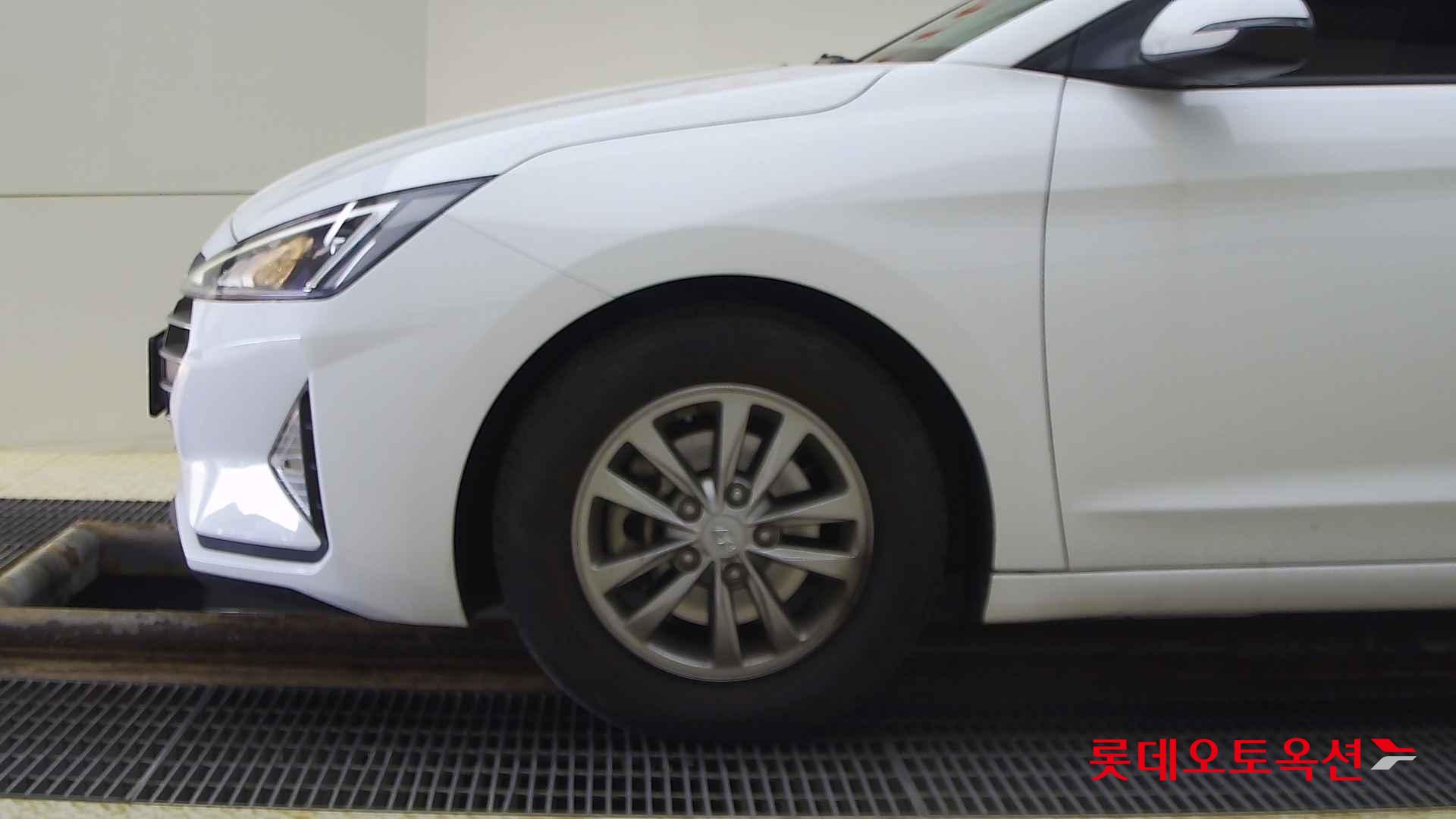 Hyundai Avante id 2698342 из Кореи 21