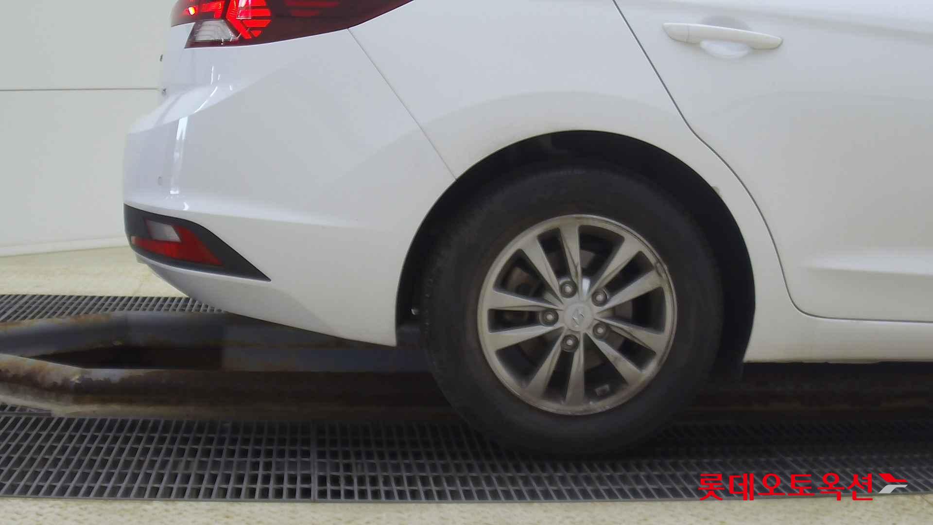 Hyundai Avante id 2698342 из Кореи 24