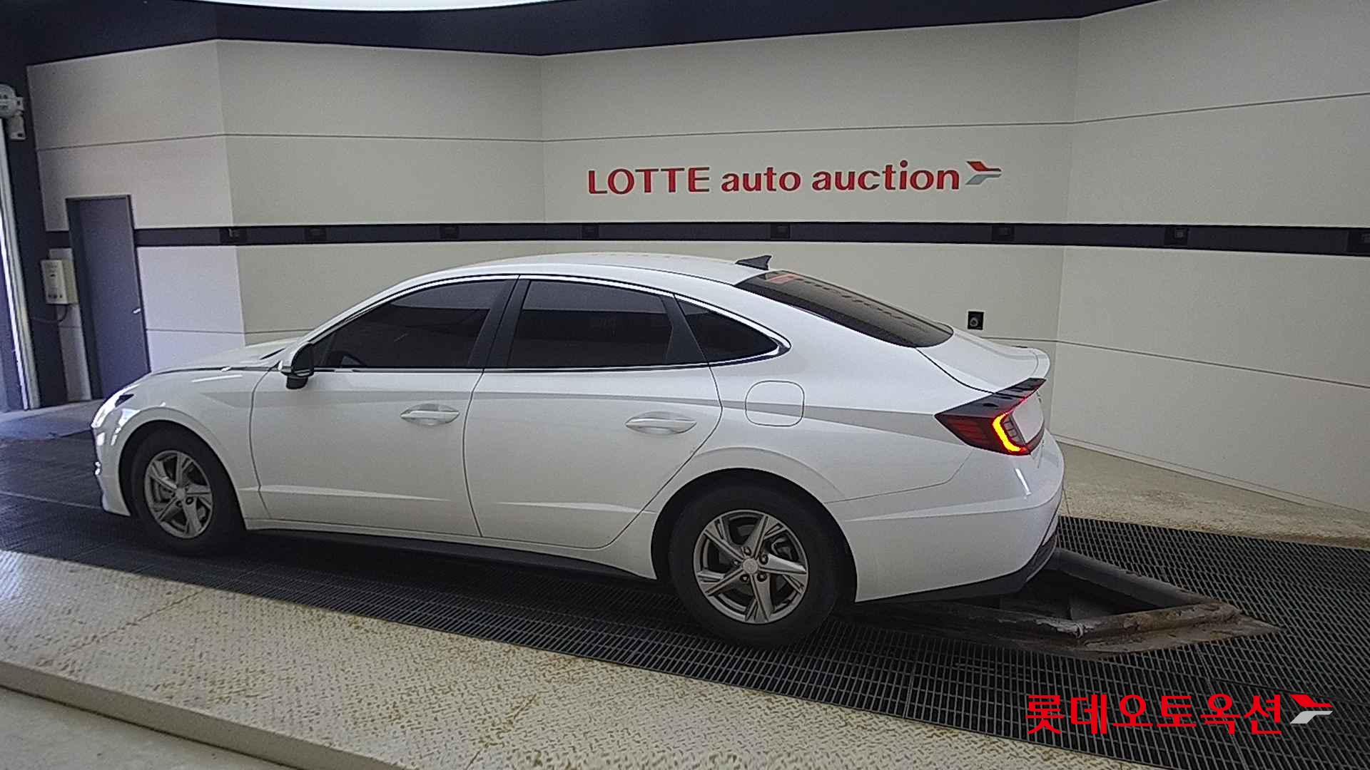 Hyundai Sonata id 2679426 из Кореи 11
