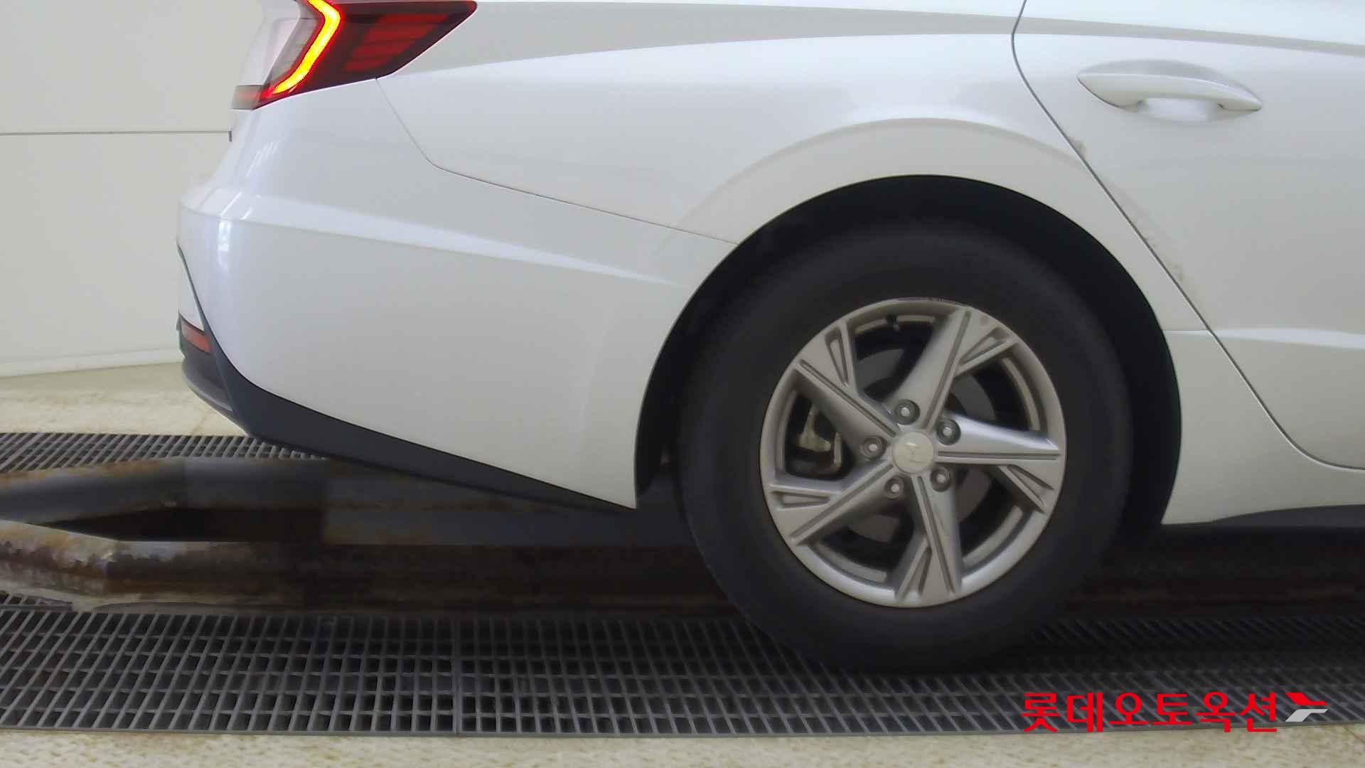 Hyundai Sonata id 2679426 из Кореи 24