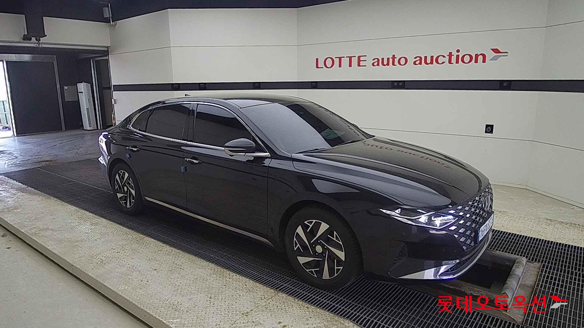 Hyundai Grandeur Hybrid id 2684425 из Кореи 16