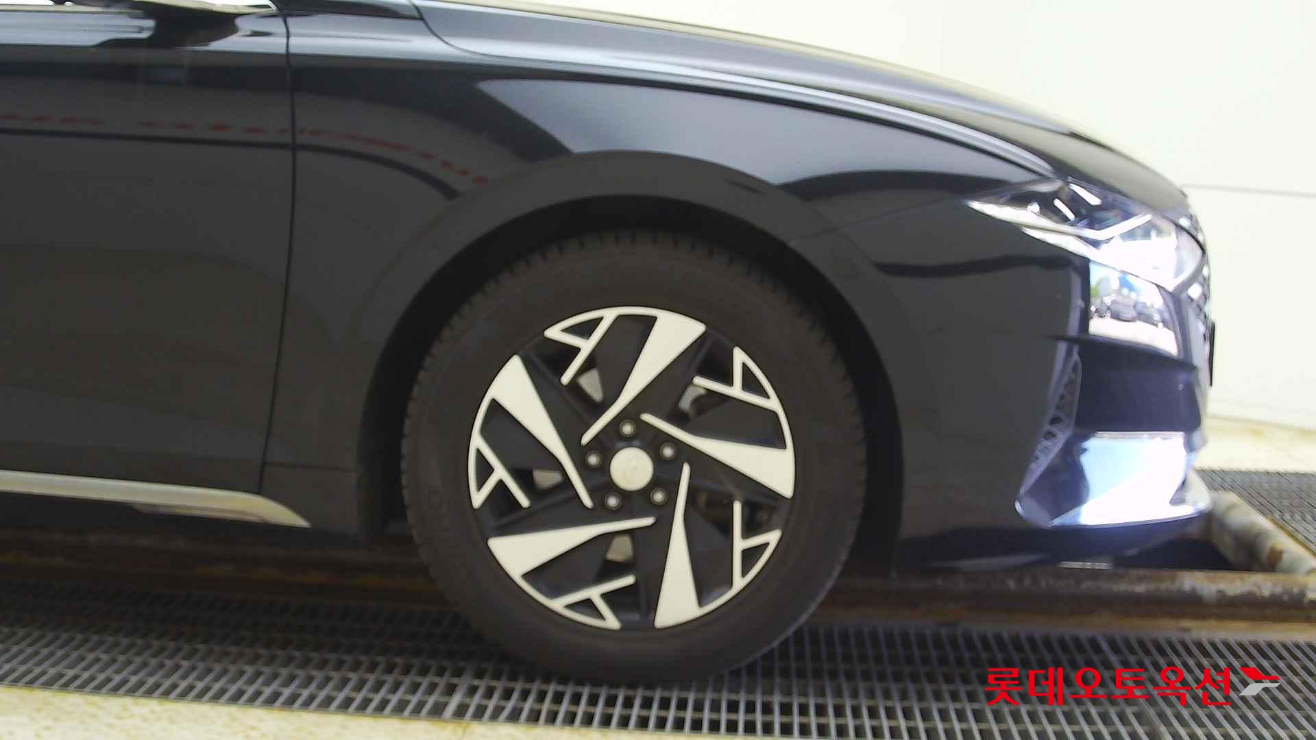 Hyundai Grandeur Hybrid id 2684425 из Кореи 23