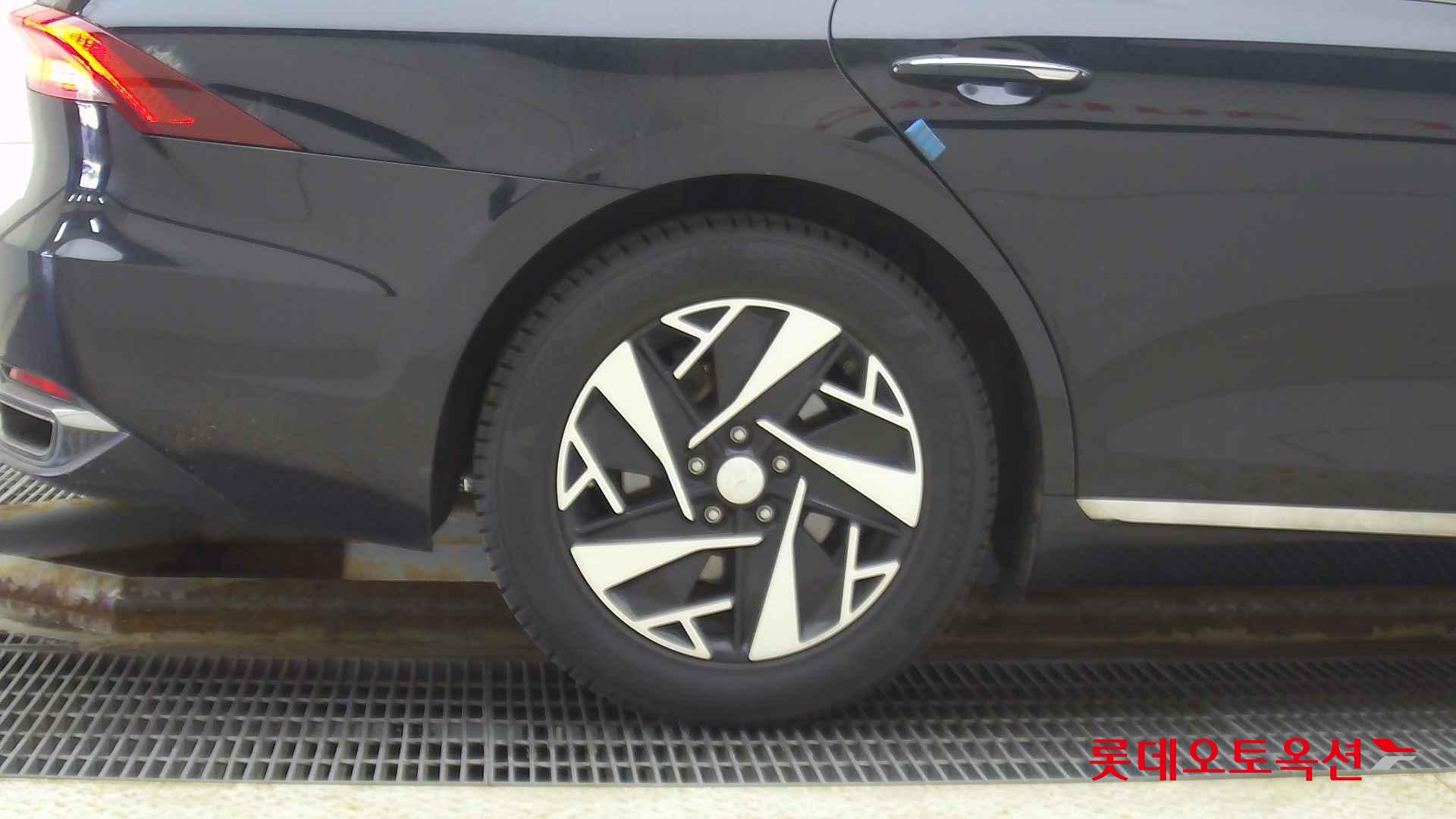 Hyundai Grandeur Hybrid id 2684425 из Кореи 24