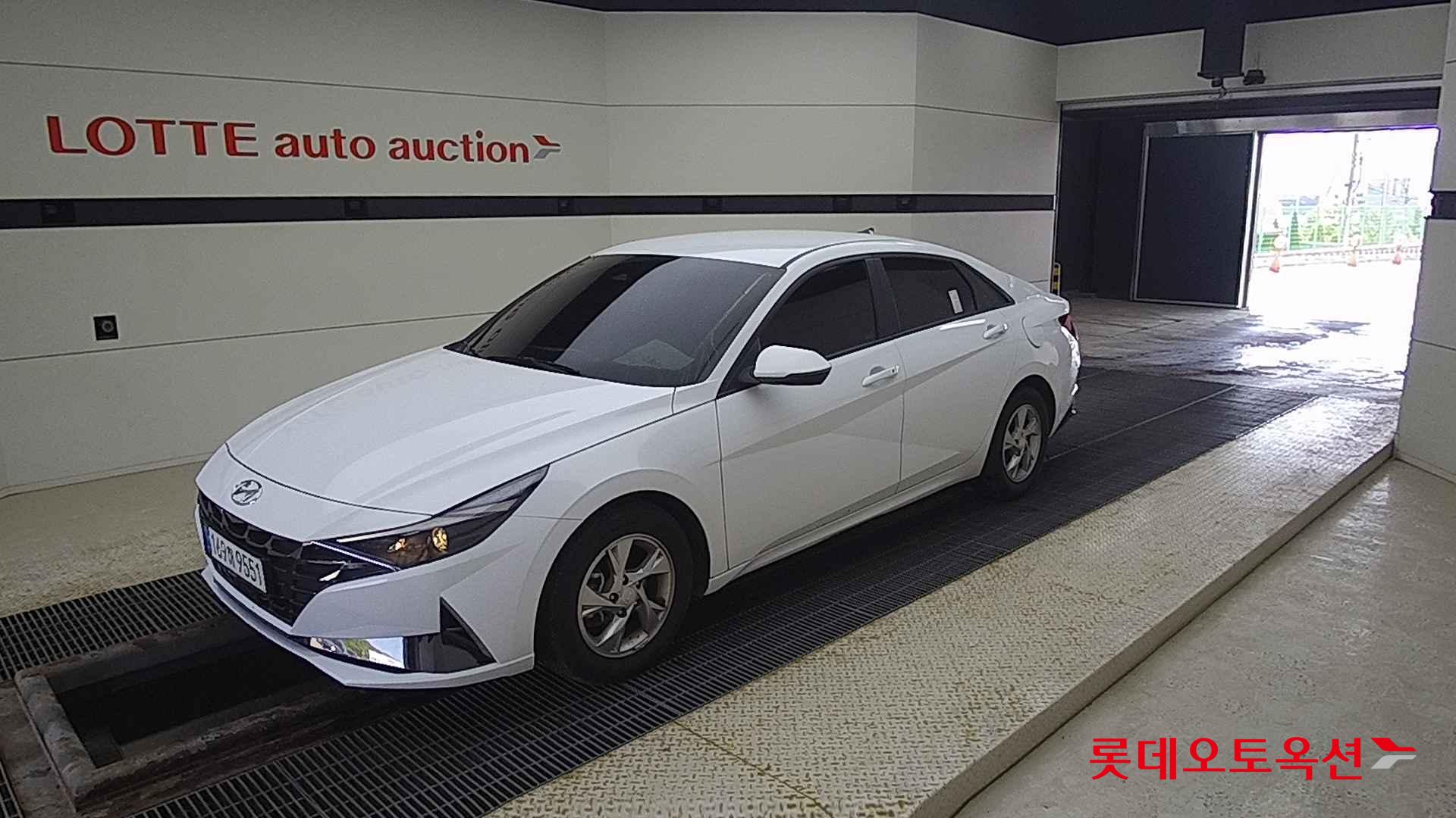 Hyundai Avante id 2684493 из Кореи 13