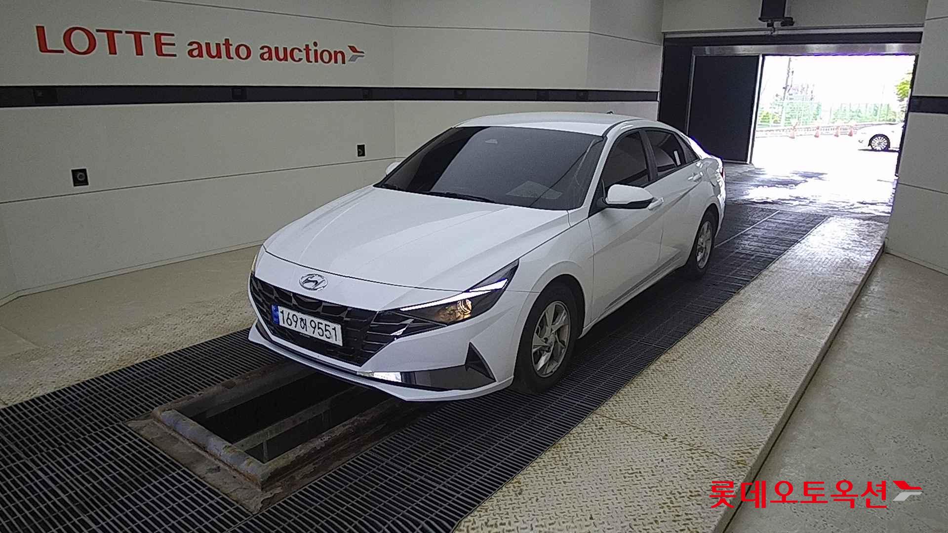 Hyundai Avante id 2684493 из Кореи 14