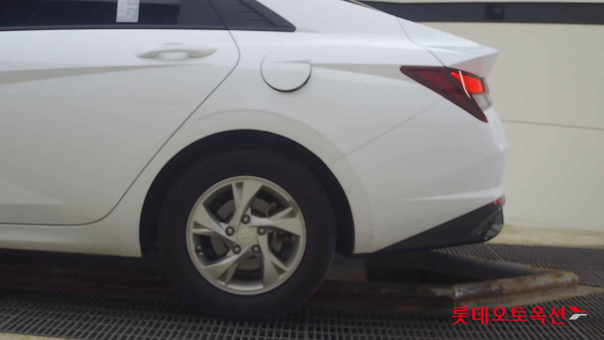 Hyundai Avante id 2684493 из Кореи 22