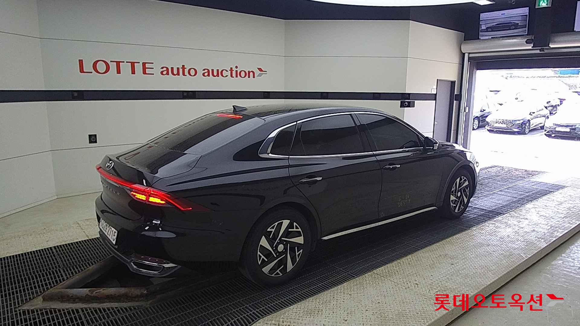 Hyundai Grandeur Hybrid id 2698387 из Кореи 19