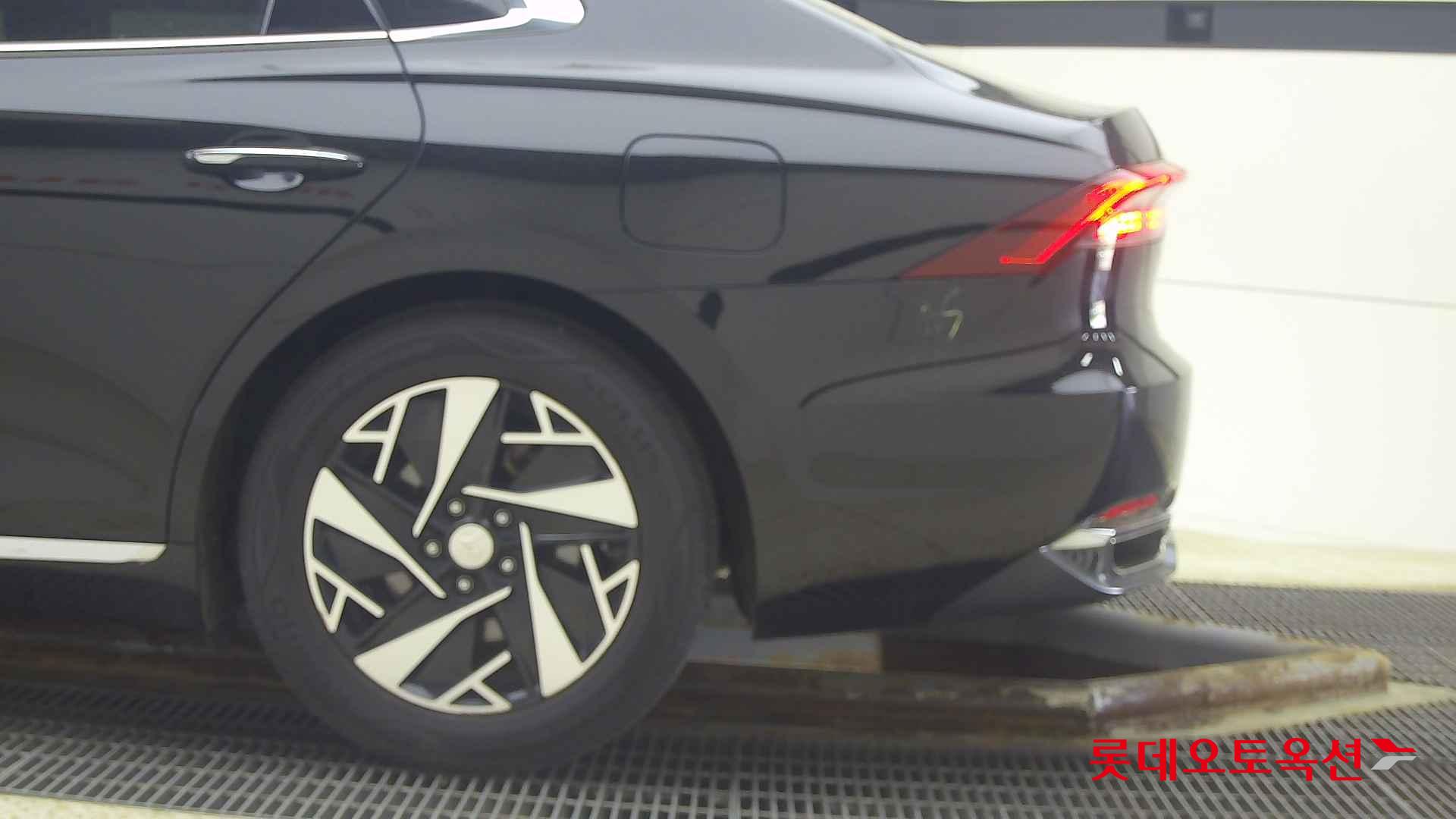 Hyundai Grandeur Hybrid id 2698387 из Кореи 22