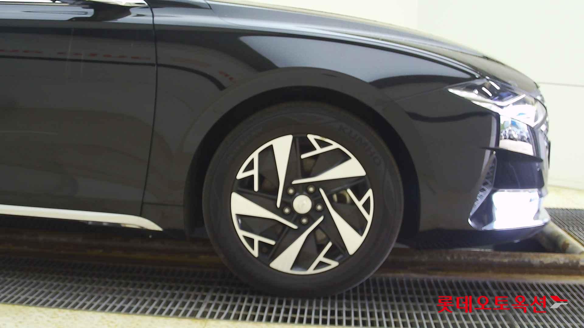 Hyundai Grandeur Hybrid id 2698387 из Кореи 23