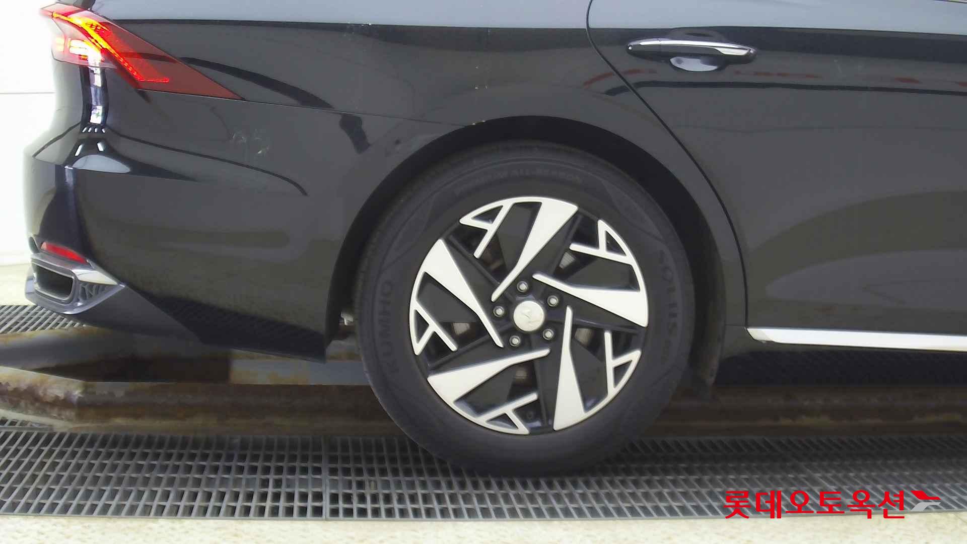 Hyundai Grandeur Hybrid id 2698387 из Кореи 24