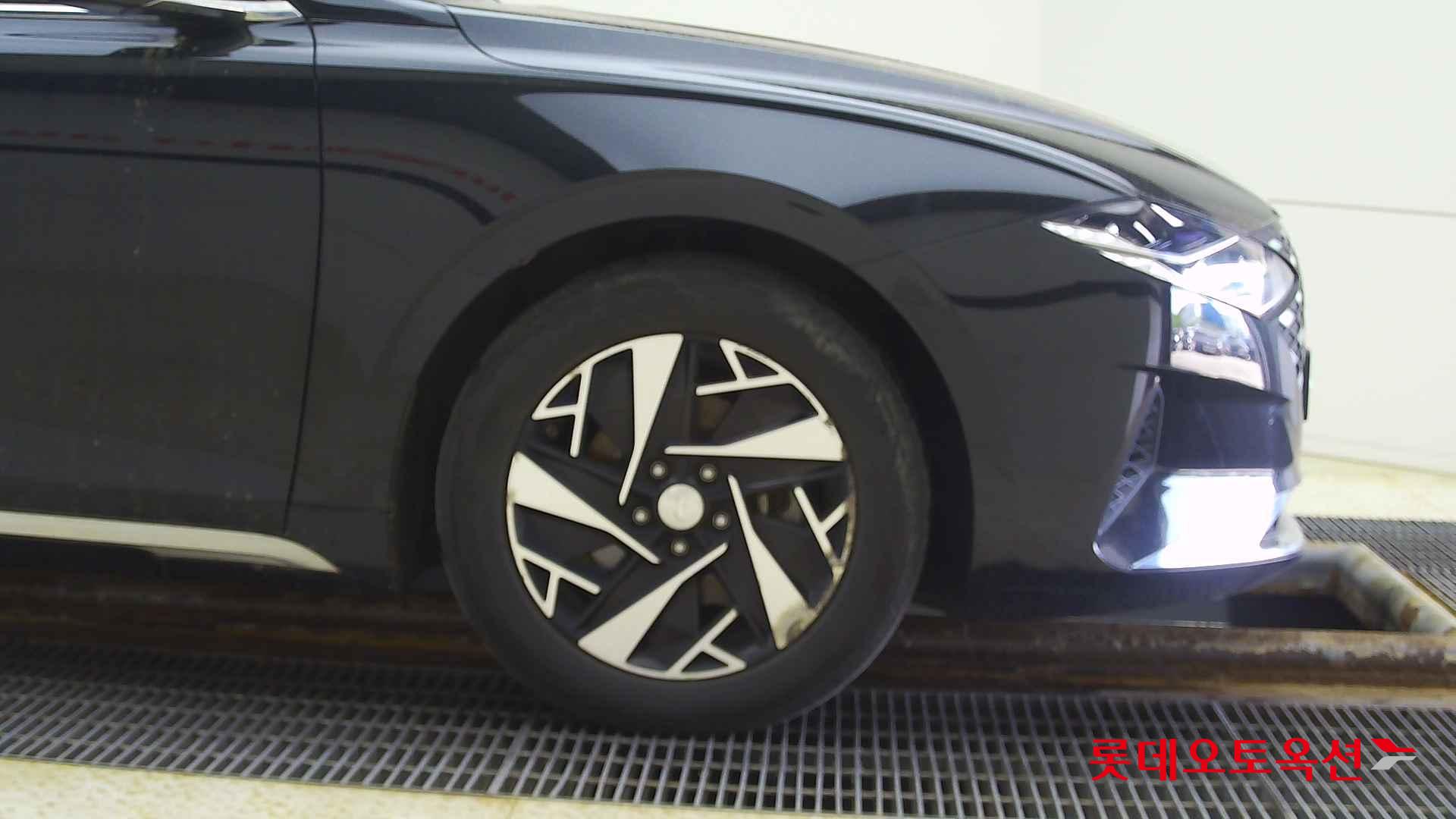 Hyundai Grandeur Hybrid id 2698295 из Кореи 23