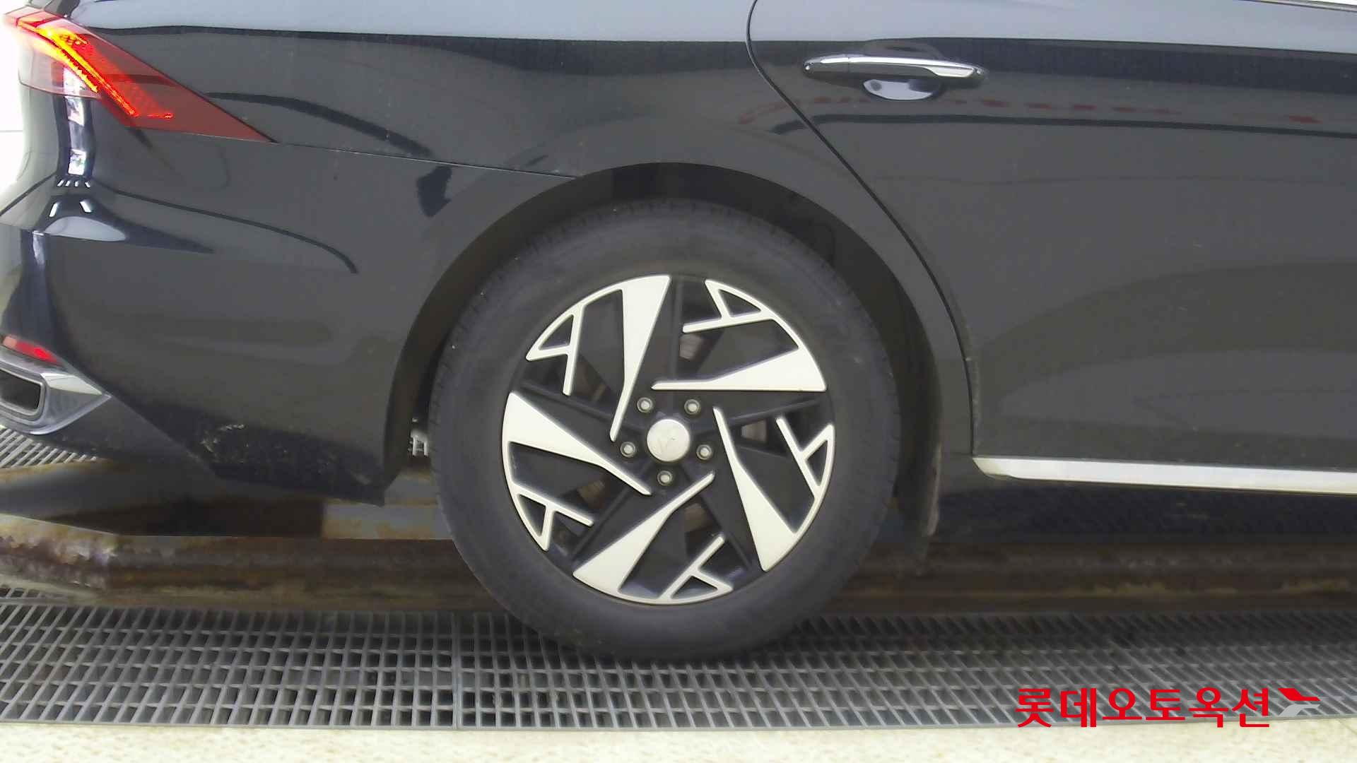 Hyundai Grandeur Hybrid id 2698295 из Кореи 24