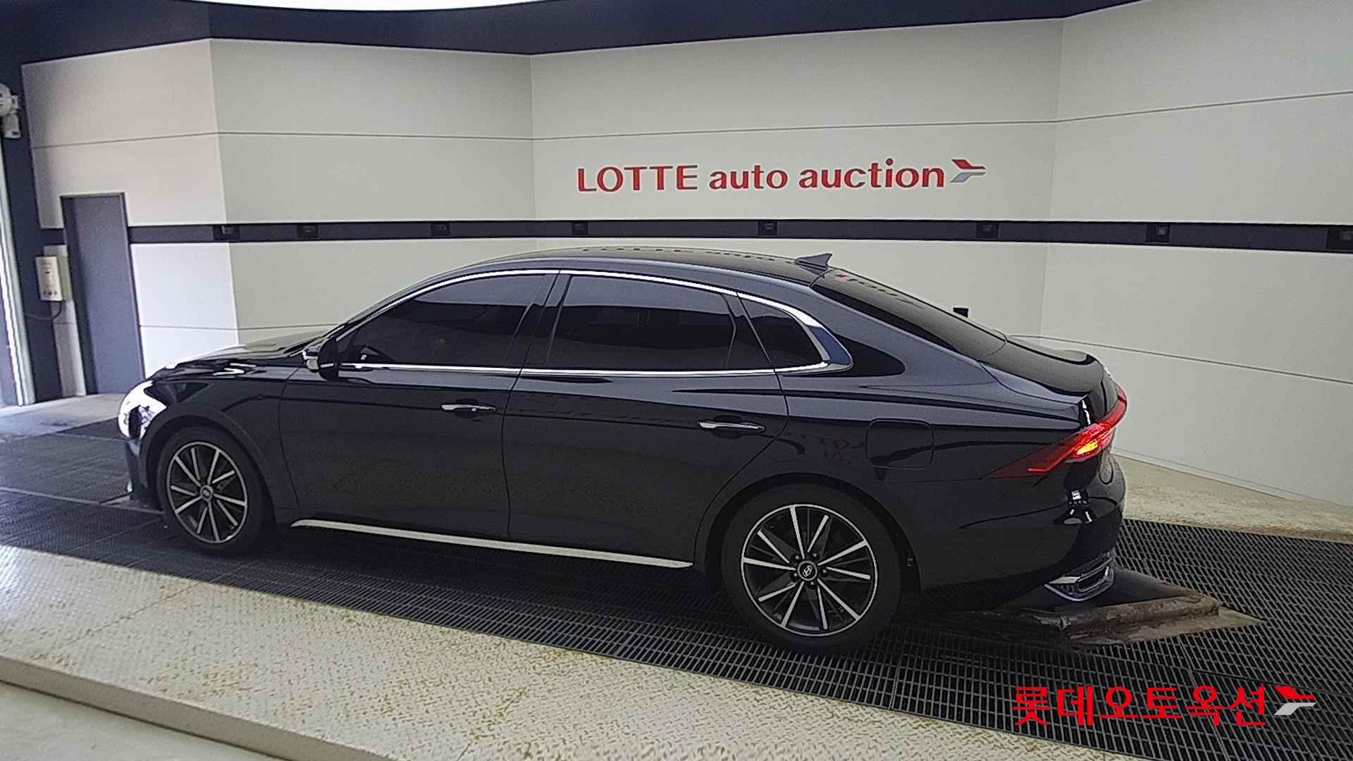 Hyundai Grandeur id 2698353 из Кореи 11
