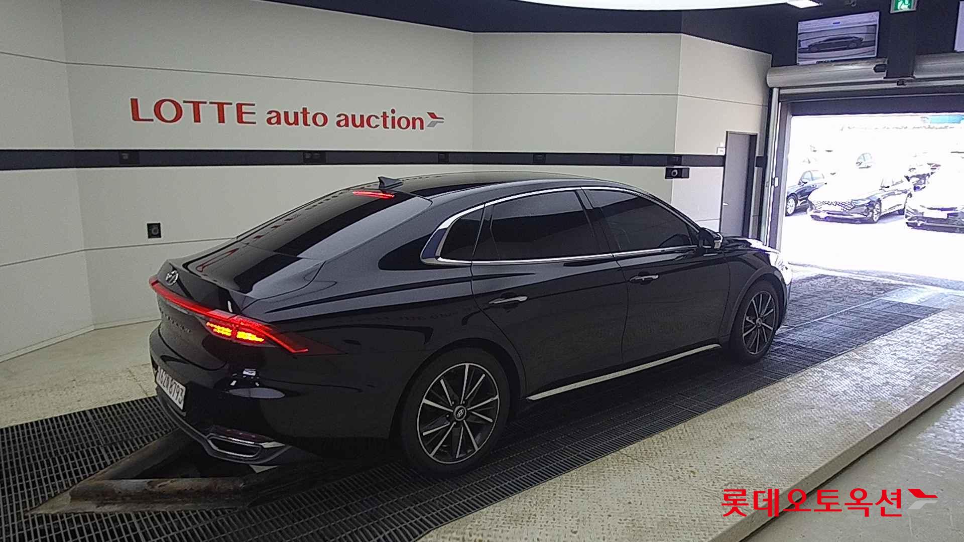Hyundai Grandeur id 2698353 из Кореи 19