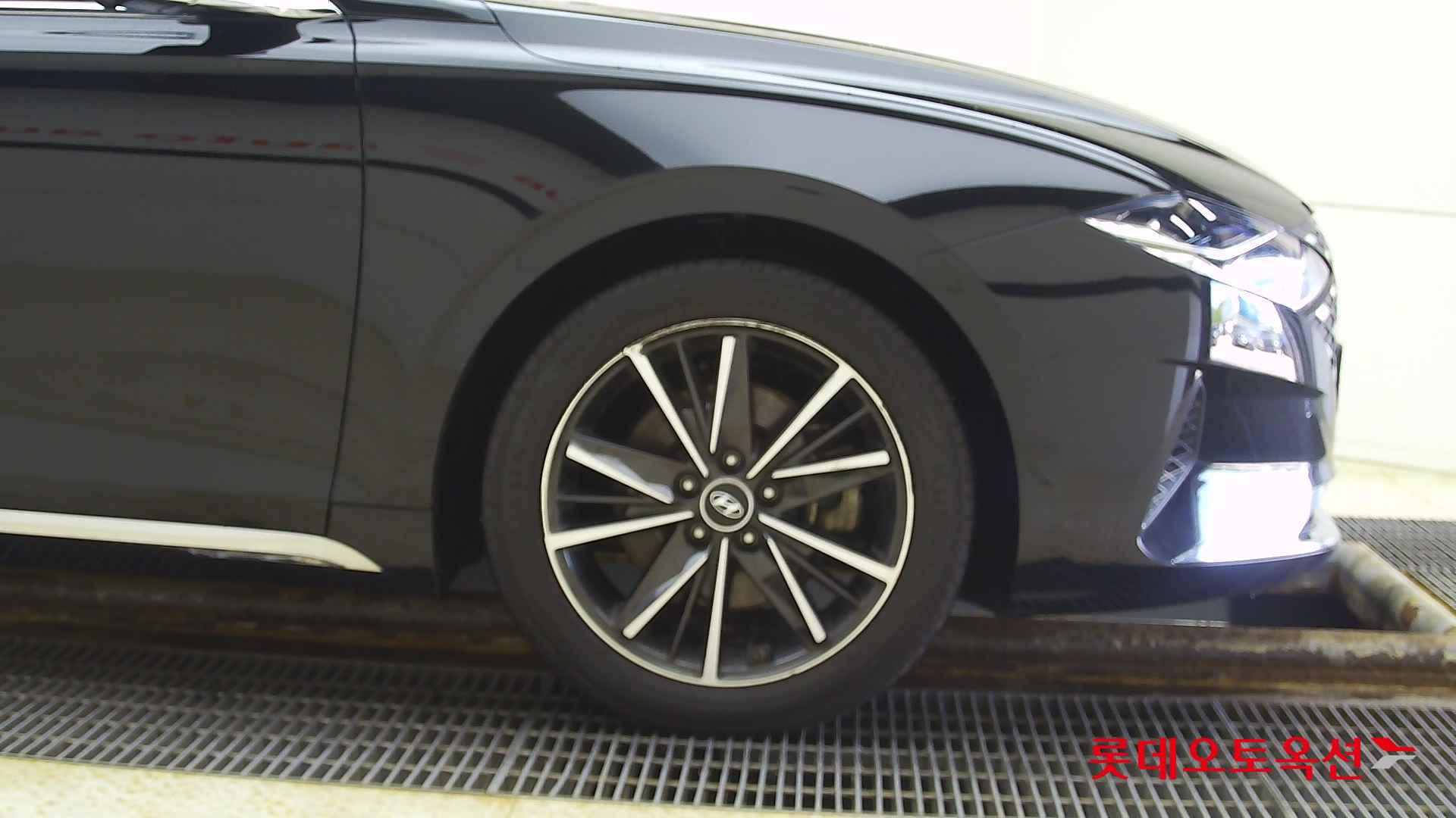 Hyundai Grandeur id 2698353 из Кореи 23