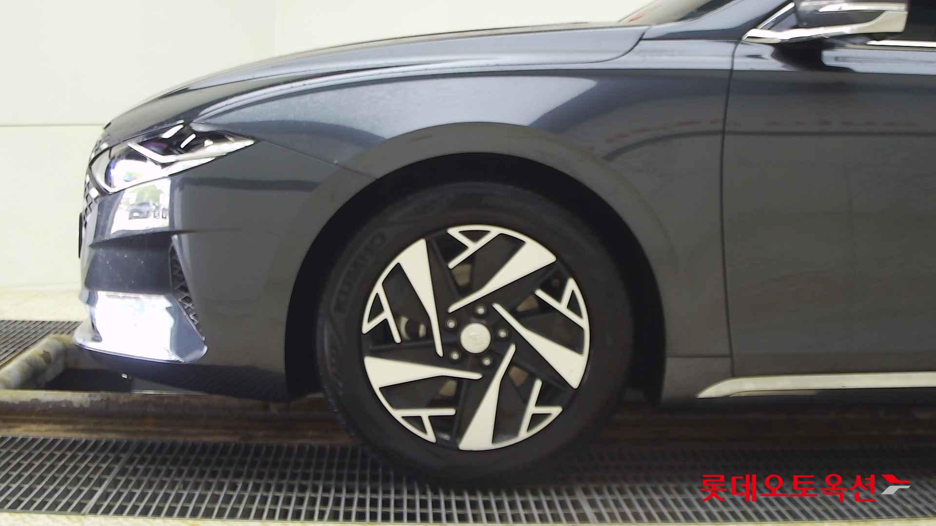 Hyundai Grandeur Hybrid id 2704000 из Кореи 21