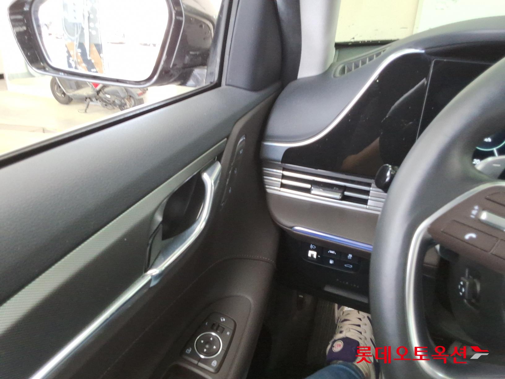 Hyundai Grandeur Hybrid id 2704000 из Кореи 28