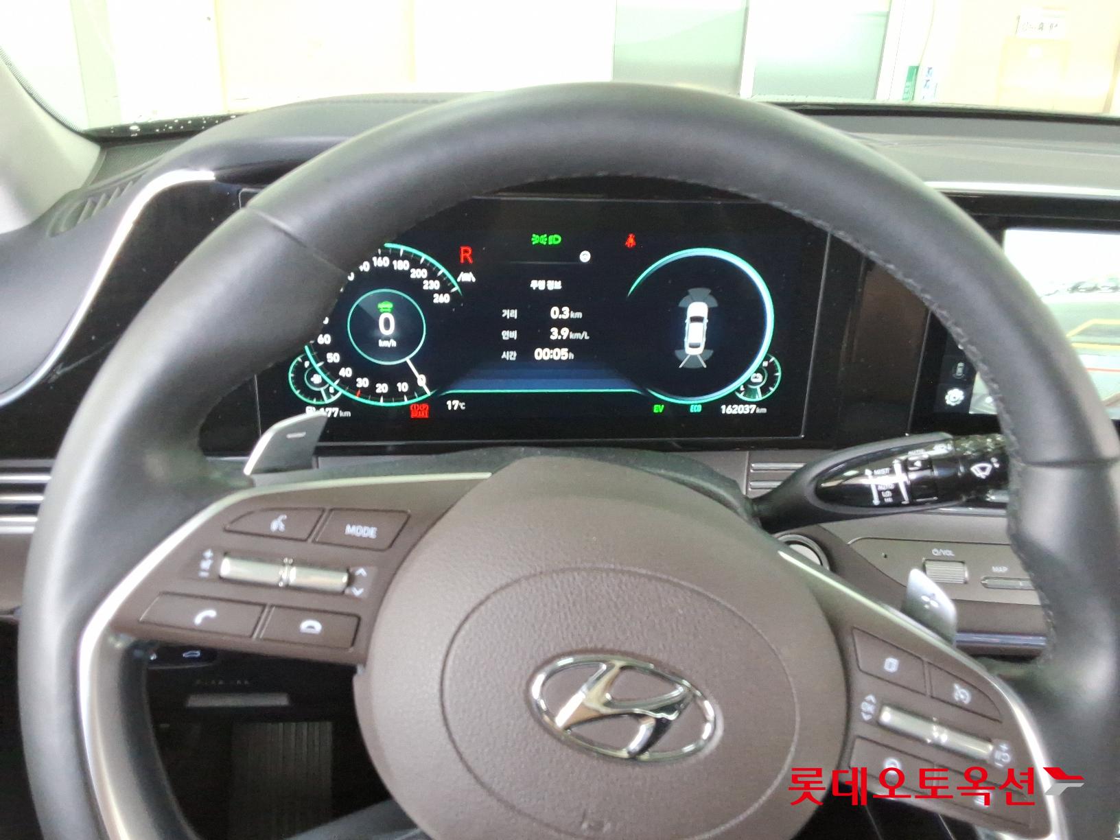 Hyundai Grandeur Hybrid id 2704000 из Кореи 29
