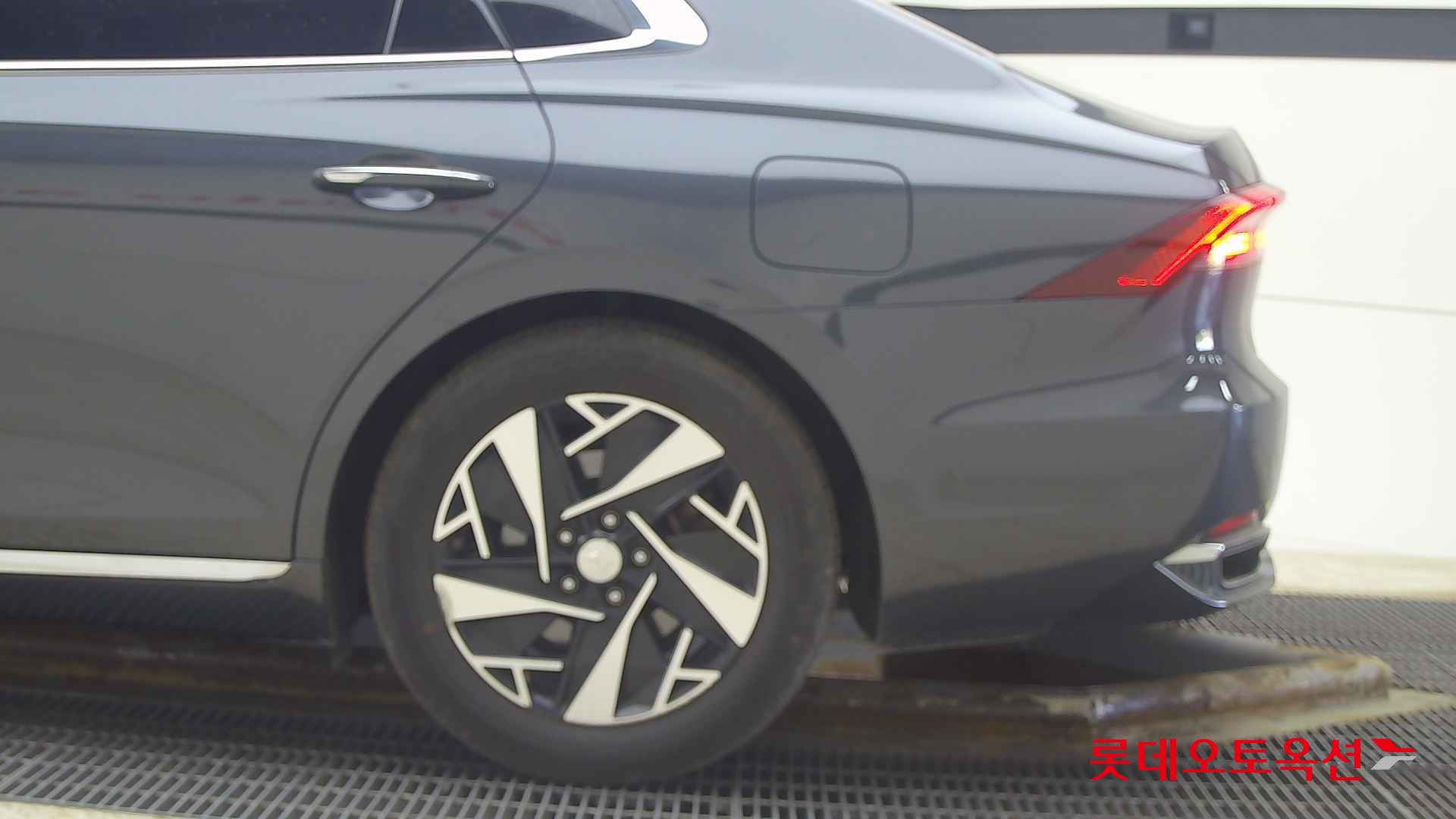 Hyundai Grandeur Hybrid id 2684465 из Кореи 22