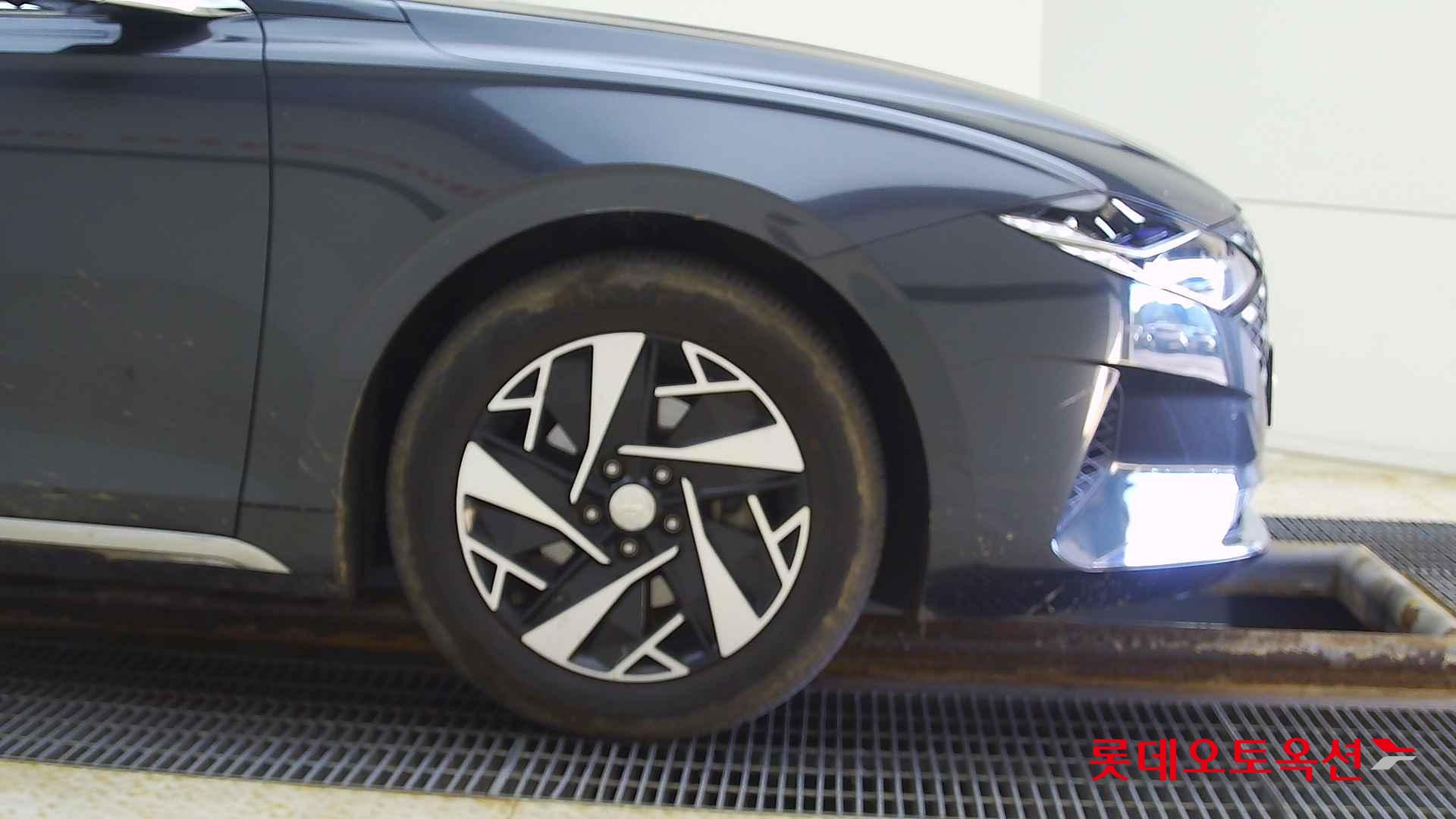Hyundai Grandeur Hybrid id 2684465 из Кореи 23