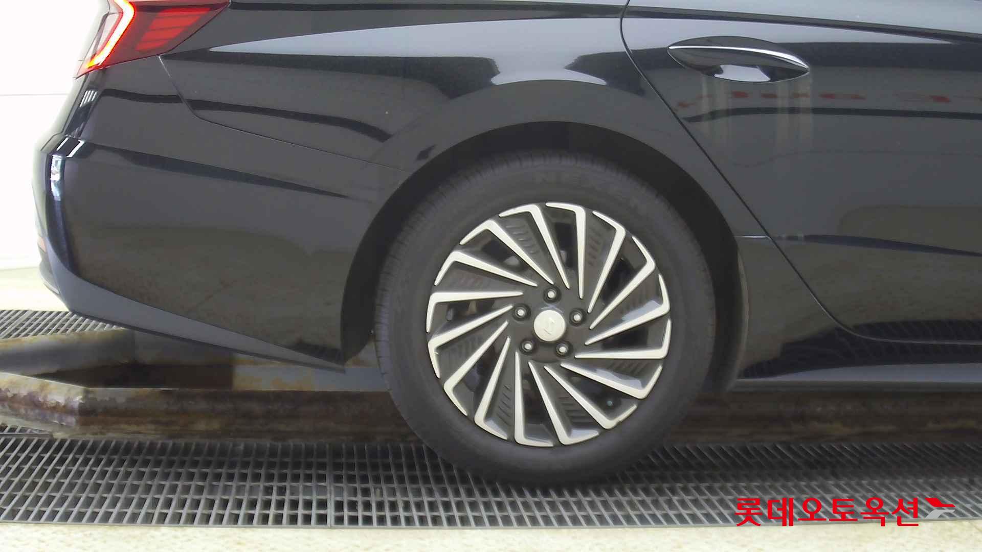 Hyundai Sonata Hybrid id 2698347 из Кореи 24