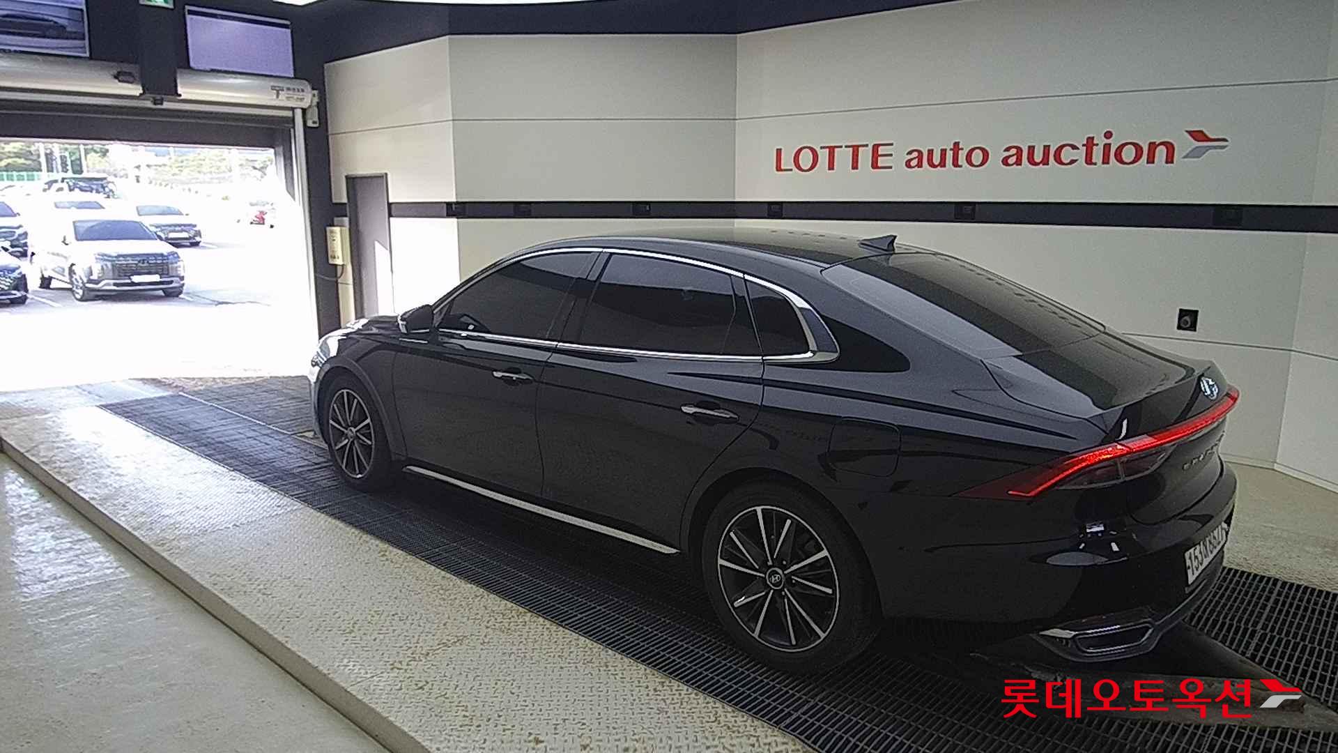 Hyundai Grandeur id 2698336 из Кореи 10