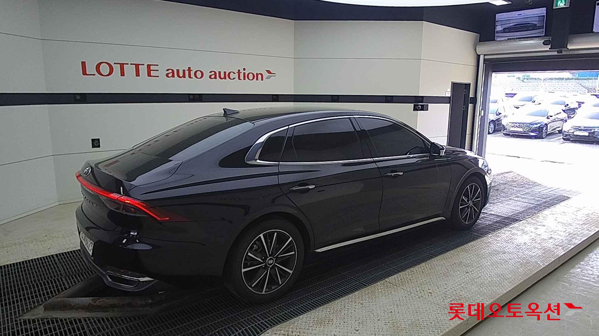 Hyundai Grandeur id 2698336 из Кореи 19