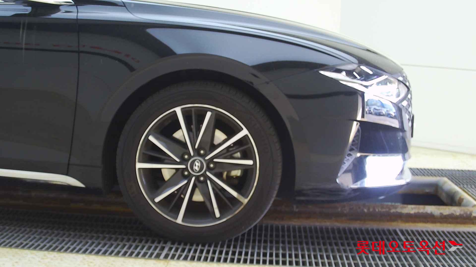 Hyundai Grandeur id 2698336 из Кореи 23