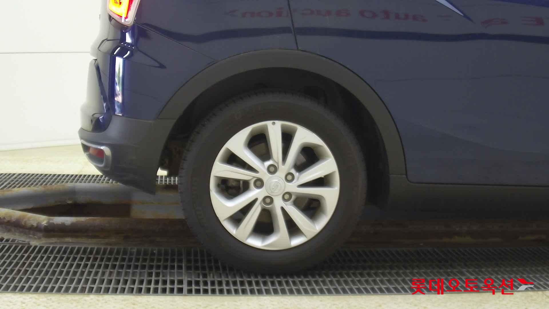 SsangYong Tivoli id 2698282 из Кореи 24