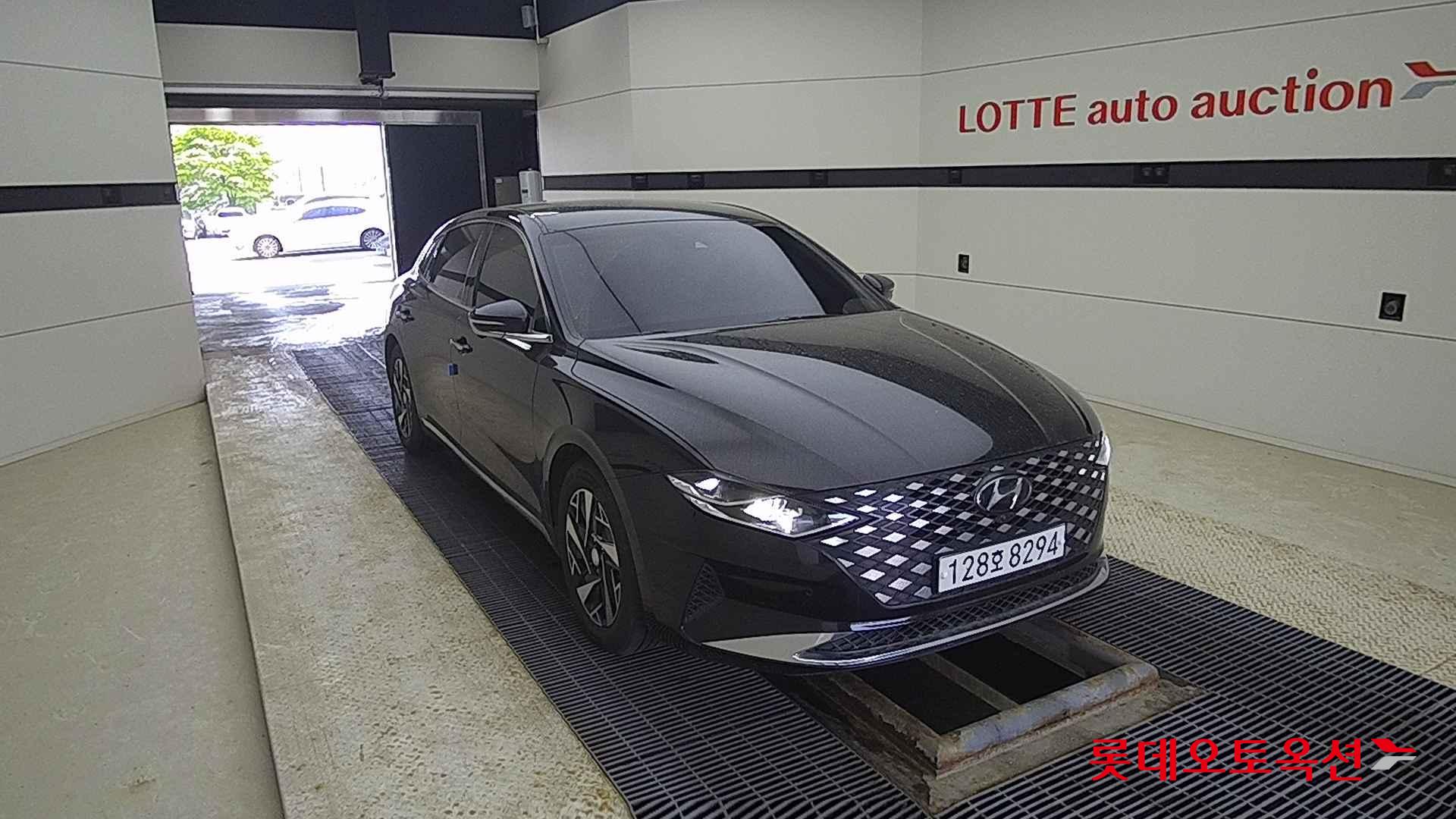 Hyundai Grandeur Hybrid id 2698398 из Кореи 15