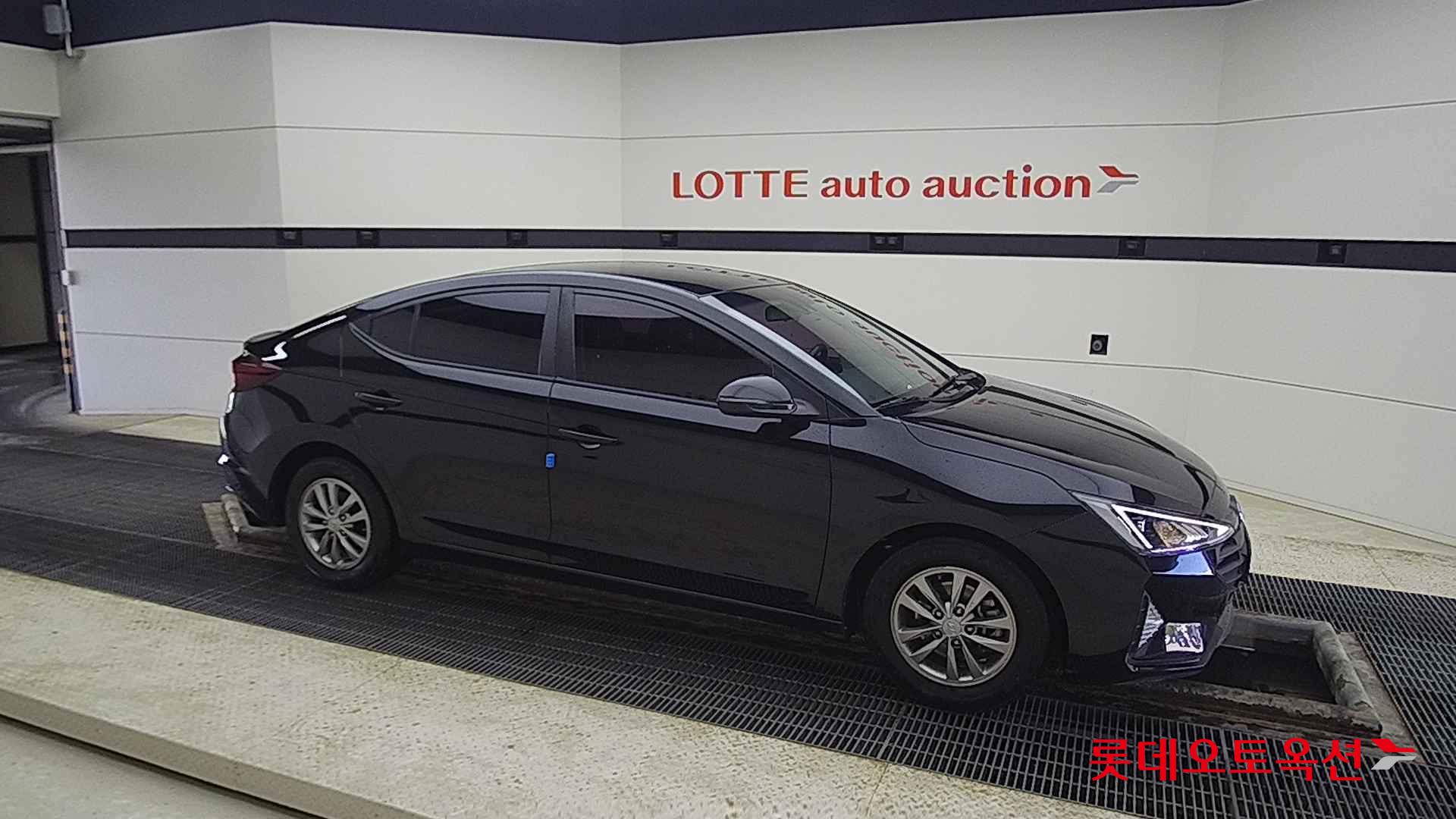 Hyundai Avante id 2698314 из Кореи 17