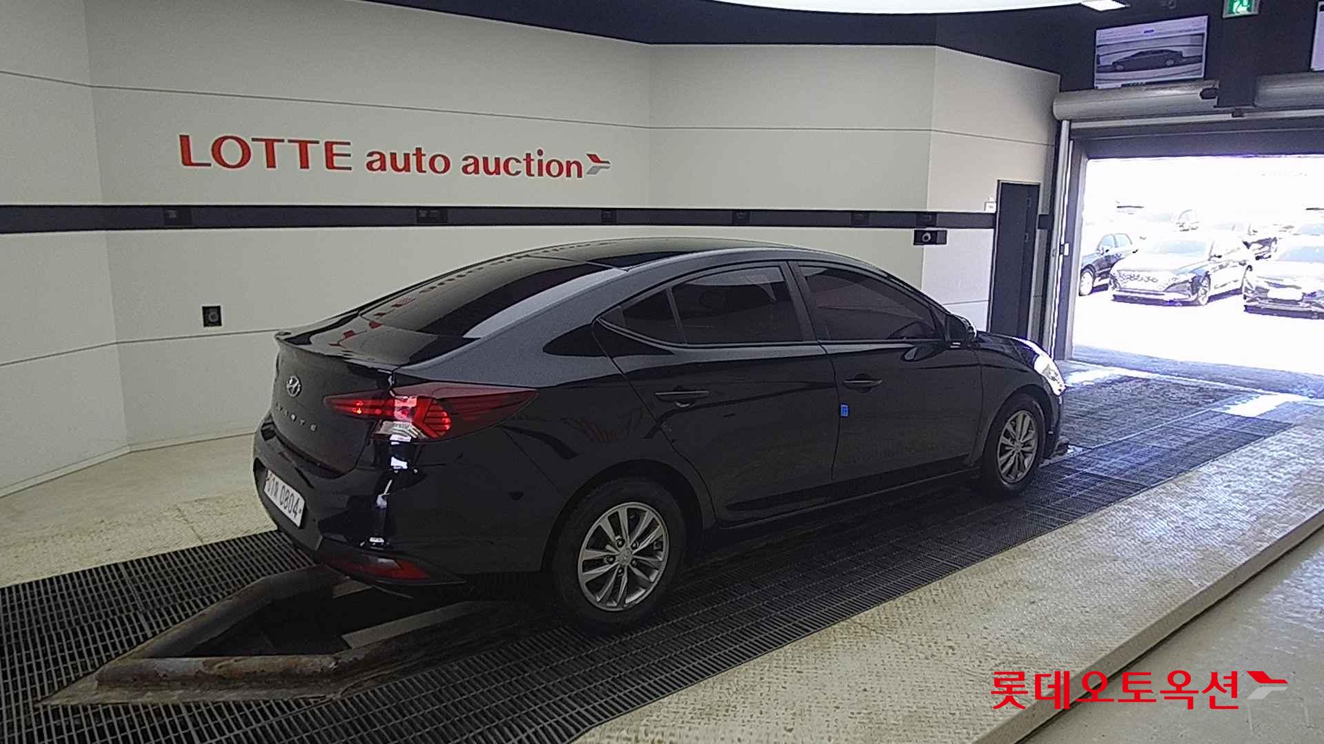 Hyundai Avante id 2698314 из Кореи 19
