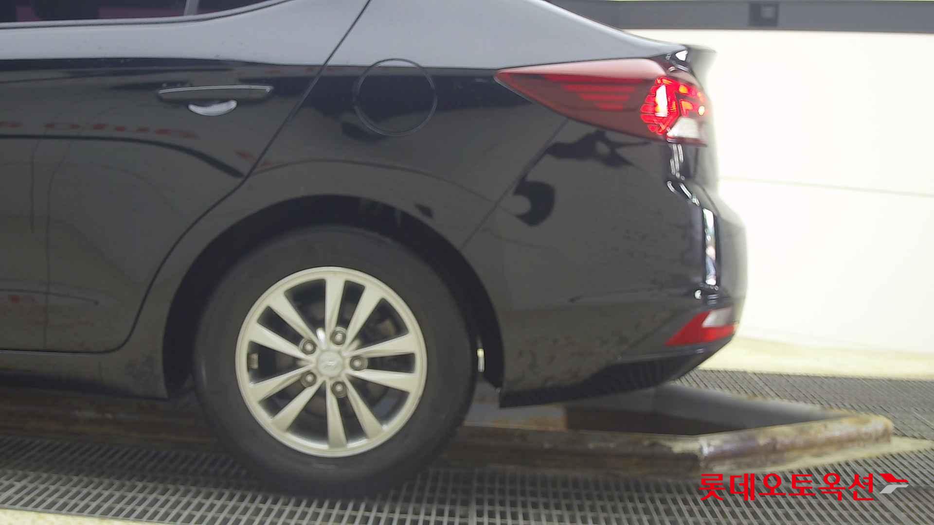 Hyundai Avante id 2698358 из Кореи 22