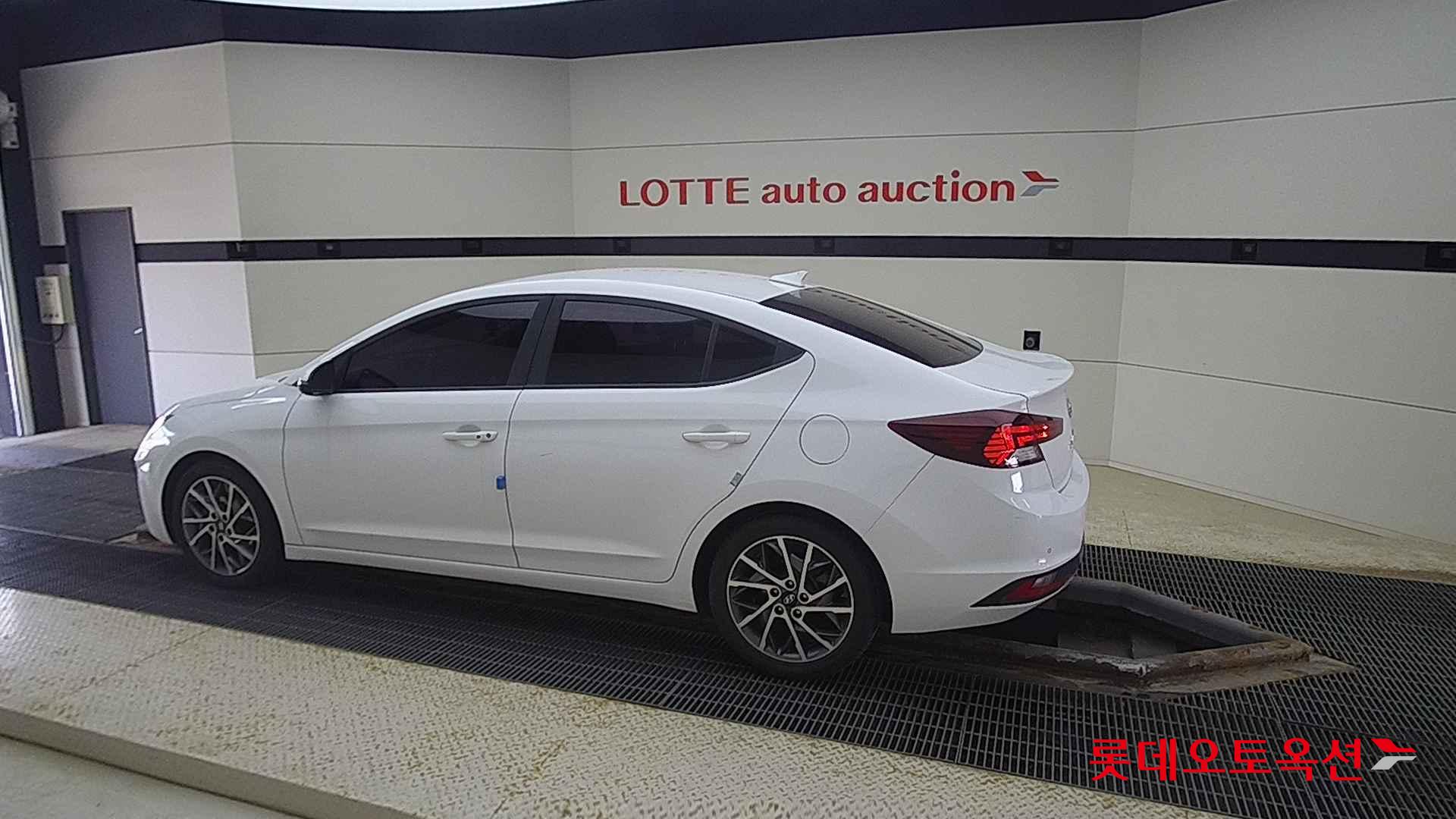 Hyundai Avante id 2720452 из Кореи 11