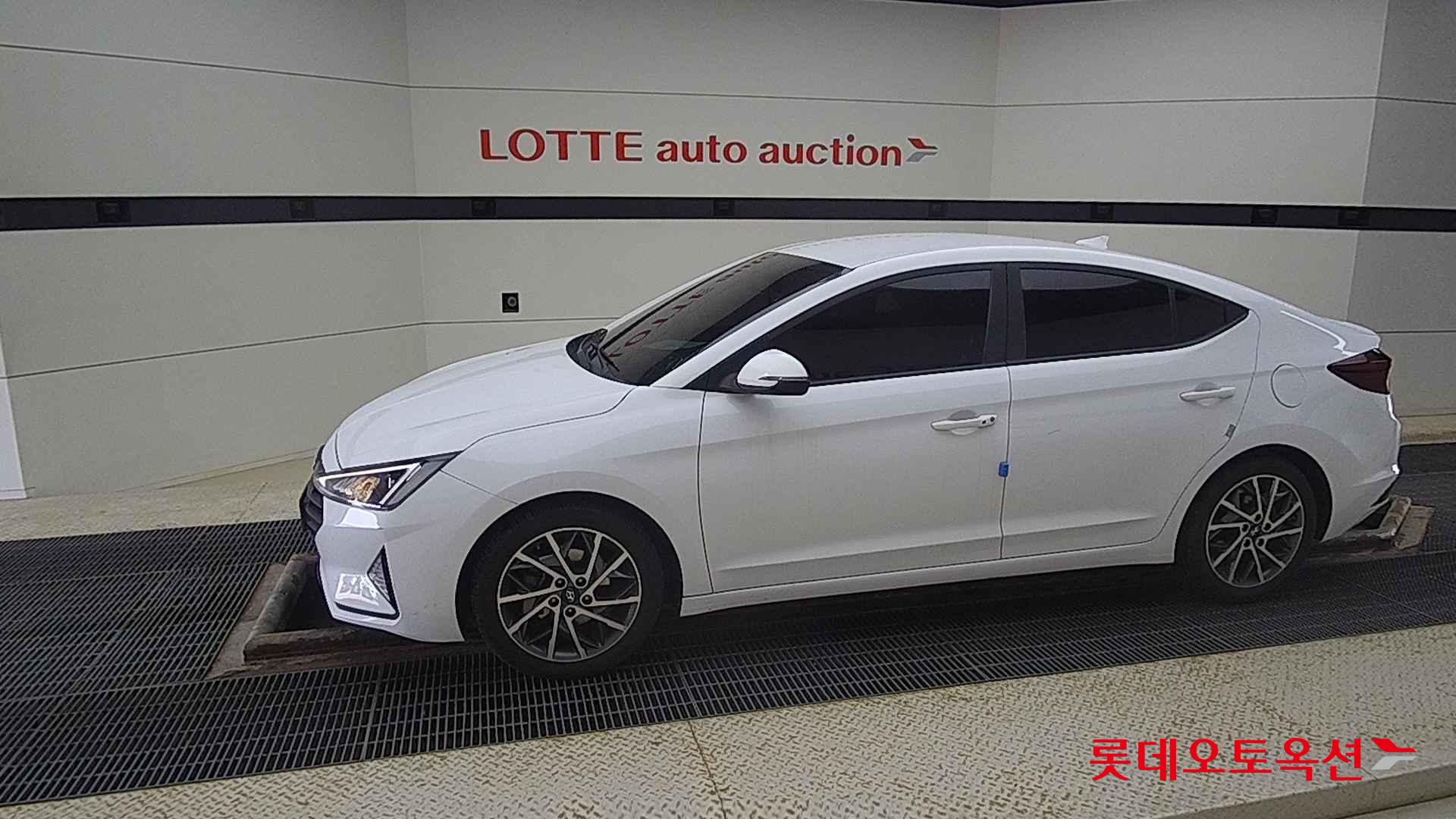 Hyundai Avante id 2720452 из Кореи 12