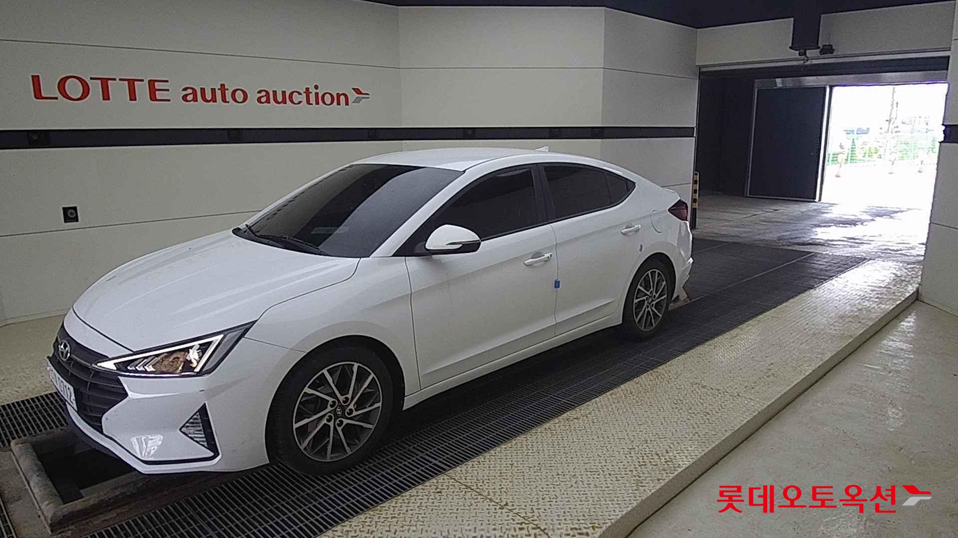 Hyundai Avante id 2720452 из Кореи 13