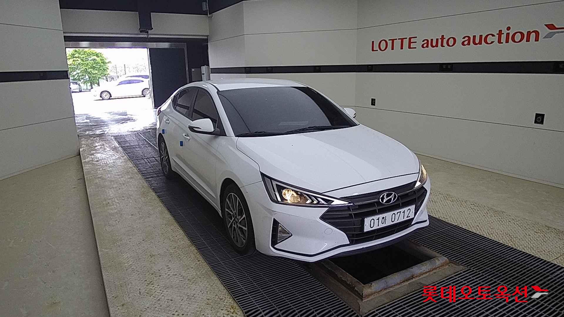Hyundai Avante id 2720452 из Кореи 15