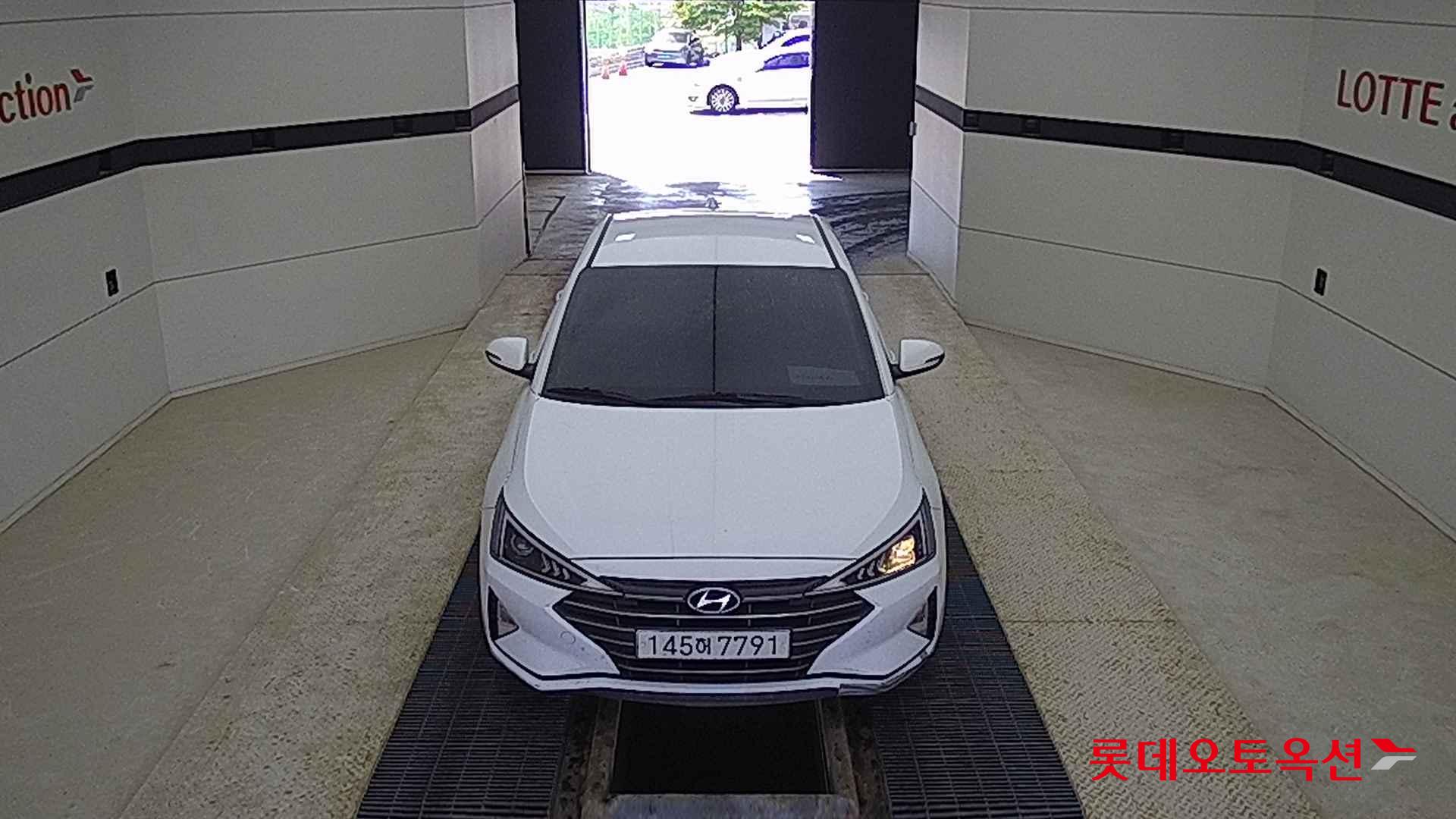 Hyundai Avante id 2698390 из Кореи 8