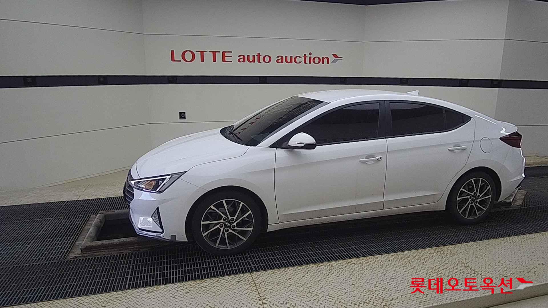 Hyundai Avante id 2698390 из Кореи 12