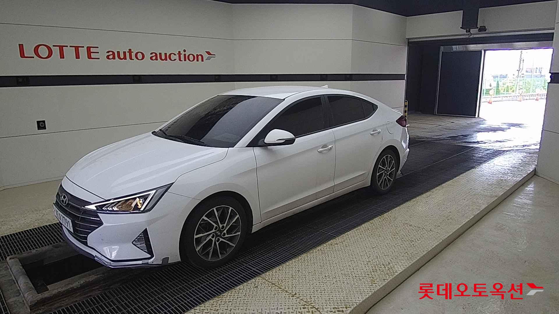 Hyundai Avante id 2698390 из Кореи 13